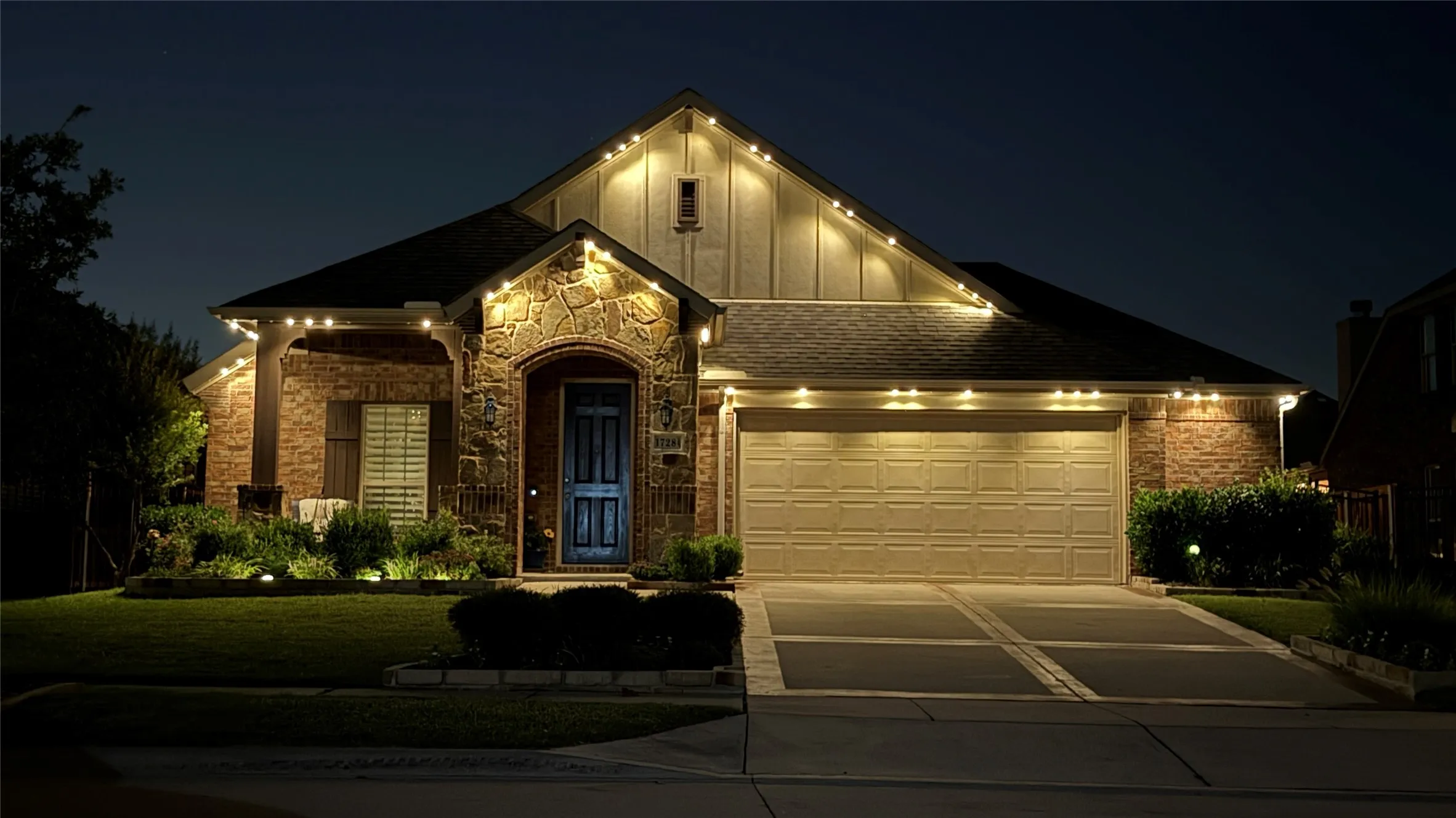 Single Family Residence For Sale in Collin County , 1728 Journey Forth Trail, Wylie, Texas 75098, 3 Bedroom, 2 Bathroom, 2 Garage spaces, 2,088 Sqft, built in 2017, mls#21382636, Real Estate Agent in Wylie, Homes For Sale in Collin county, Homes For Sale in Wylie, Realtor in Wylie Texas, Real Estate Brokerage Independent Realty Texas, Luminita Cordes Realtor
