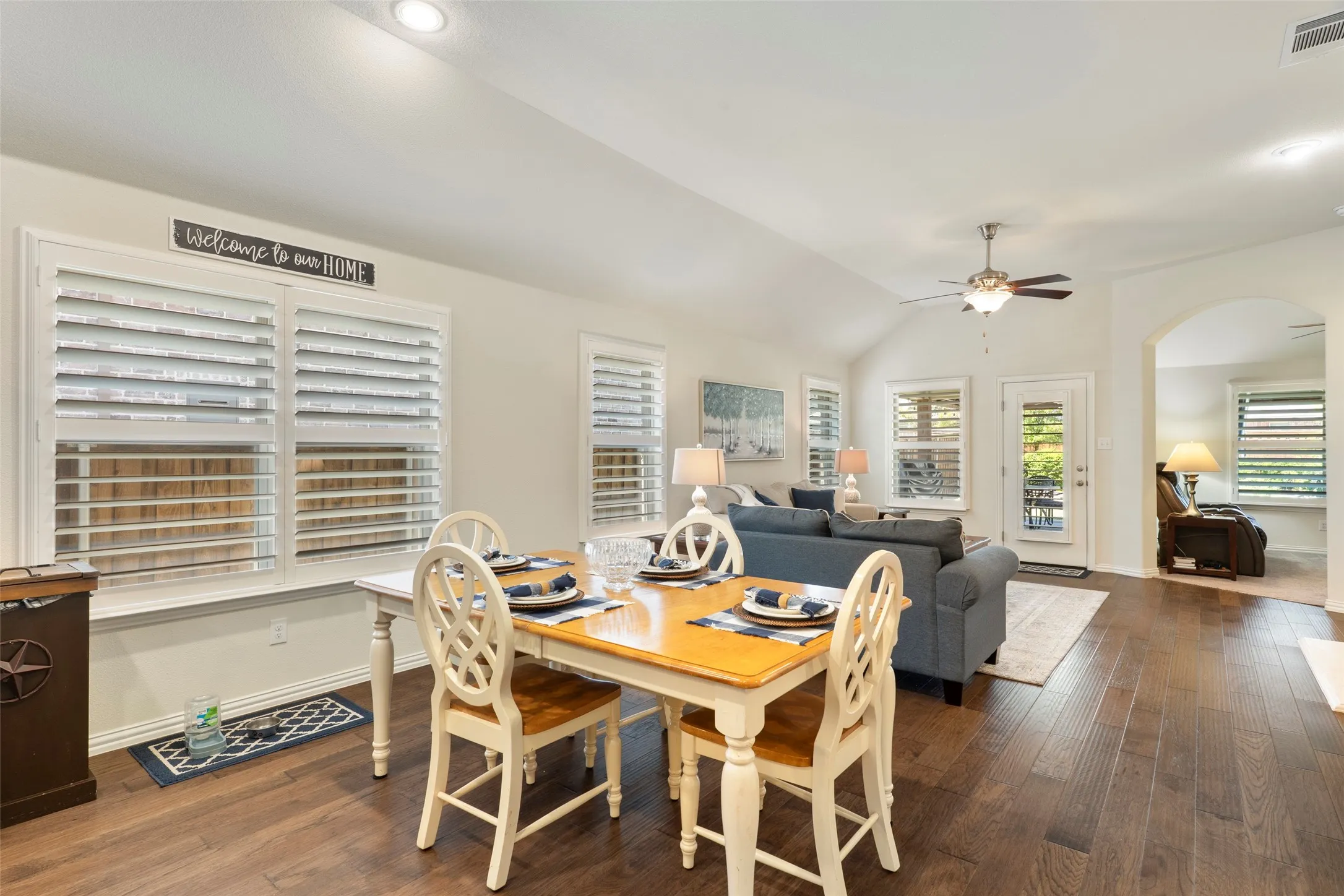 Single Family Residence For Sale in Collin County , 1728 Journey Forth Trail, Wylie, Texas 75098, 3 Bedroom, 2 Bathroom, 2 Garage spaces, 2,088 Sqft, built in 2017, mls#21382636, Real Estate Agent in Wylie, Homes For Sale in Collin county, Homes For Sale in Wylie, Realtor in Wylie Texas, Real Estate Brokerage Independent Realty Texas, Luminita Cordes Realtor