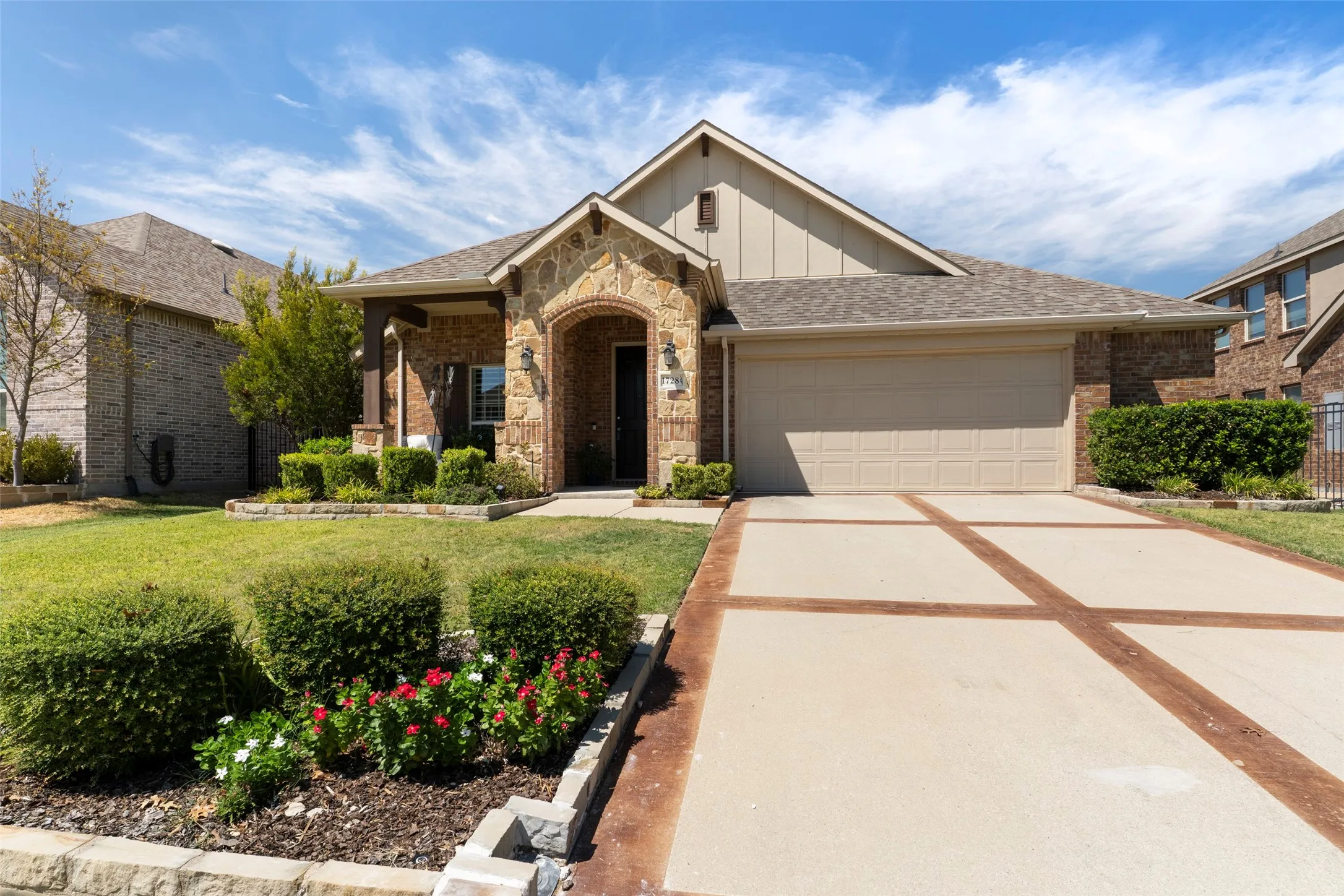 Single Family Residence For Sale in Collin County , 1728 Journey Forth Trail, Wylie, Texas 75098, 3 Bedroom, 2 Bathroom, 2 Garage spaces, 2,088 Sqft, built in 2017, mls#21382636, Real Estate Agent in Wylie, Homes For Sale in Collin county, Homes For Sale in Wylie, Realtor in Wylie Texas, Real Estate Brokerage Independent Realty Texas, Luminita Cordes Realtor