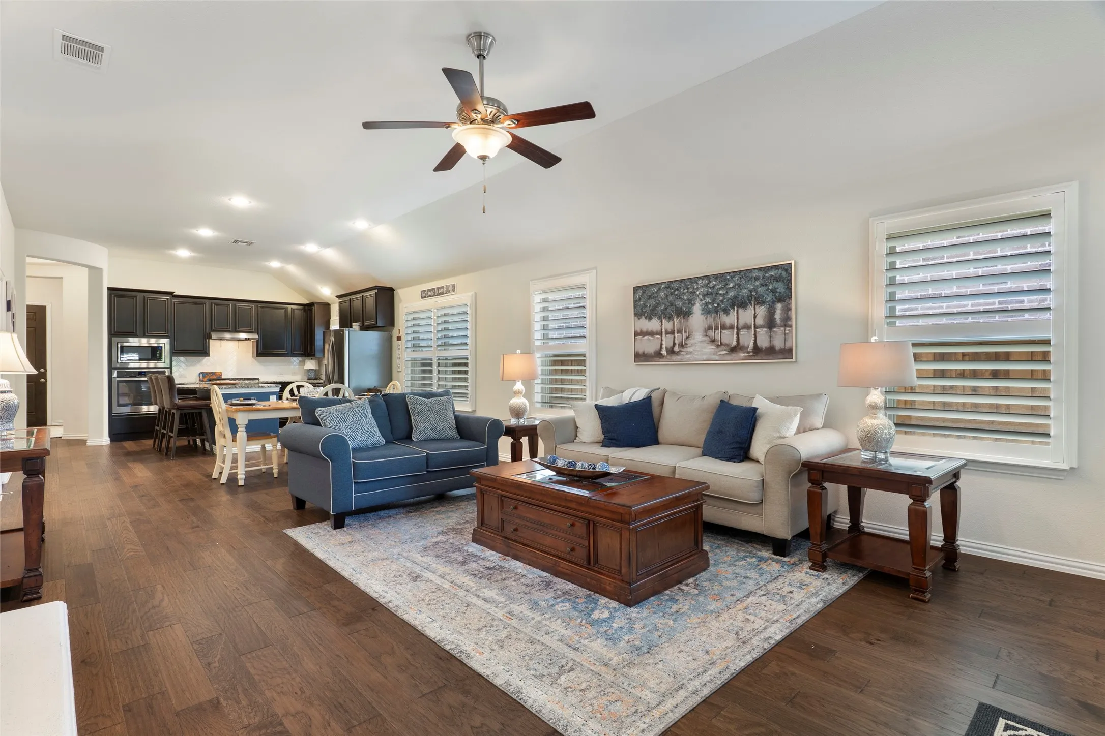 Single Family Residence For Sale in Collin County , 1728 Journey Forth Trail, Wylie, Texas 75098, 3 Bedroom, 2 Bathroom, 2 Garage spaces, 2,088 Sqft, built in 2017, mls#21382636, Real Estate Agent in Wylie, Homes For Sale in Collin county, Homes For Sale in Wylie, Realtor in Wylie Texas, Real Estate Brokerage Independent Realty Texas, Luminita Cordes Realtor