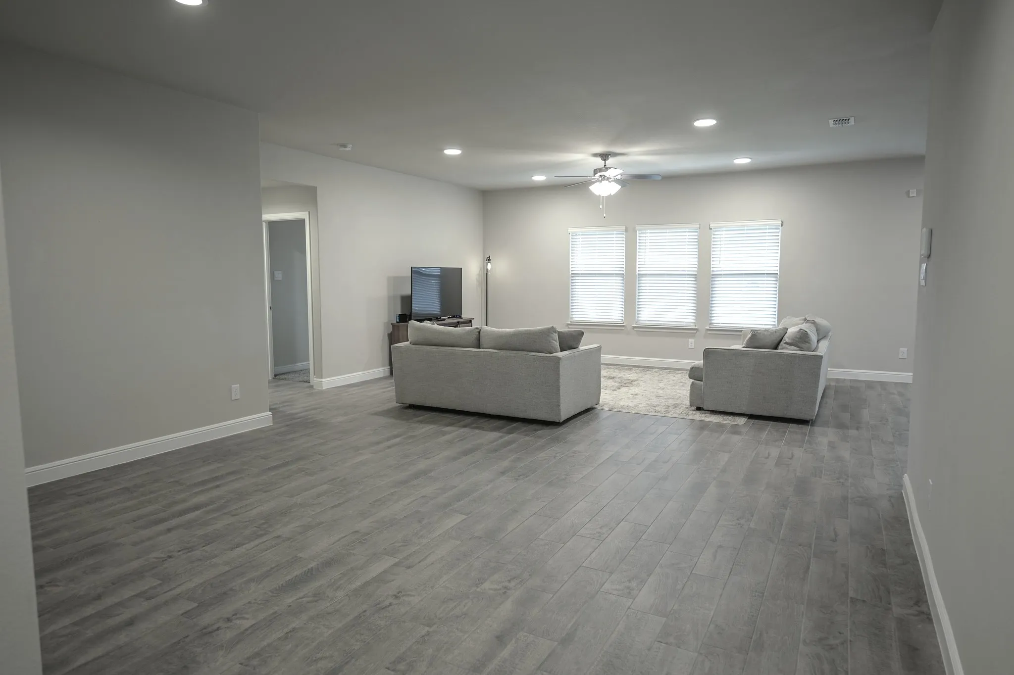 Single Family Residence For Rent in Johnson County , 725 Golden Gate Park Road, Alvarado, Texas 76009, 4 Bedroom, 2 Bathroom, 2 Garage spaces, 2,172 Sqft, built in 2023, mls#21382484, Real Estate Agent in Alvarado, Homes For Rent in Johnson county, Homes For Rent in Alvarado, Realtor in Alvarado Texas, Real Estate Brokerage Independent Realty Texas, Luminita Cordes Realtor