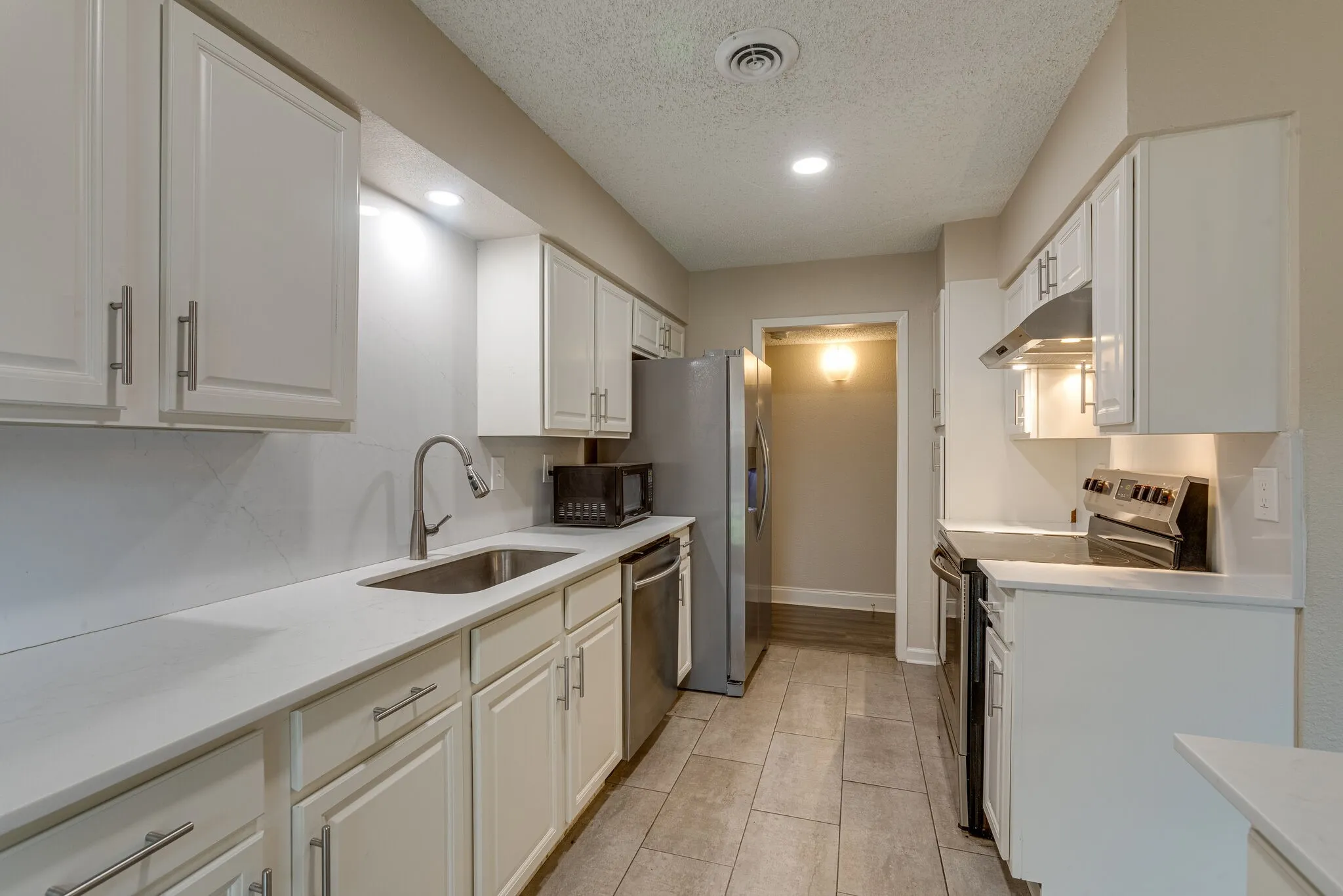 Single Family Residence For Rent in Dallas County , 508 Lexington Lane, Richardson, Texas 75080, 4 Bedroom, 3 Bathroom, Garage spaces, 1,705 Sqft, built in 1960, mls#21384523, Real Estate Agent in Richardson, Homes For Rent in Dallas county, Homes For Rent in Richardson, Realtor in Richardson Texas, Real Estate Brokerage Independent Realty Texas, Luminita Cordes Realtor