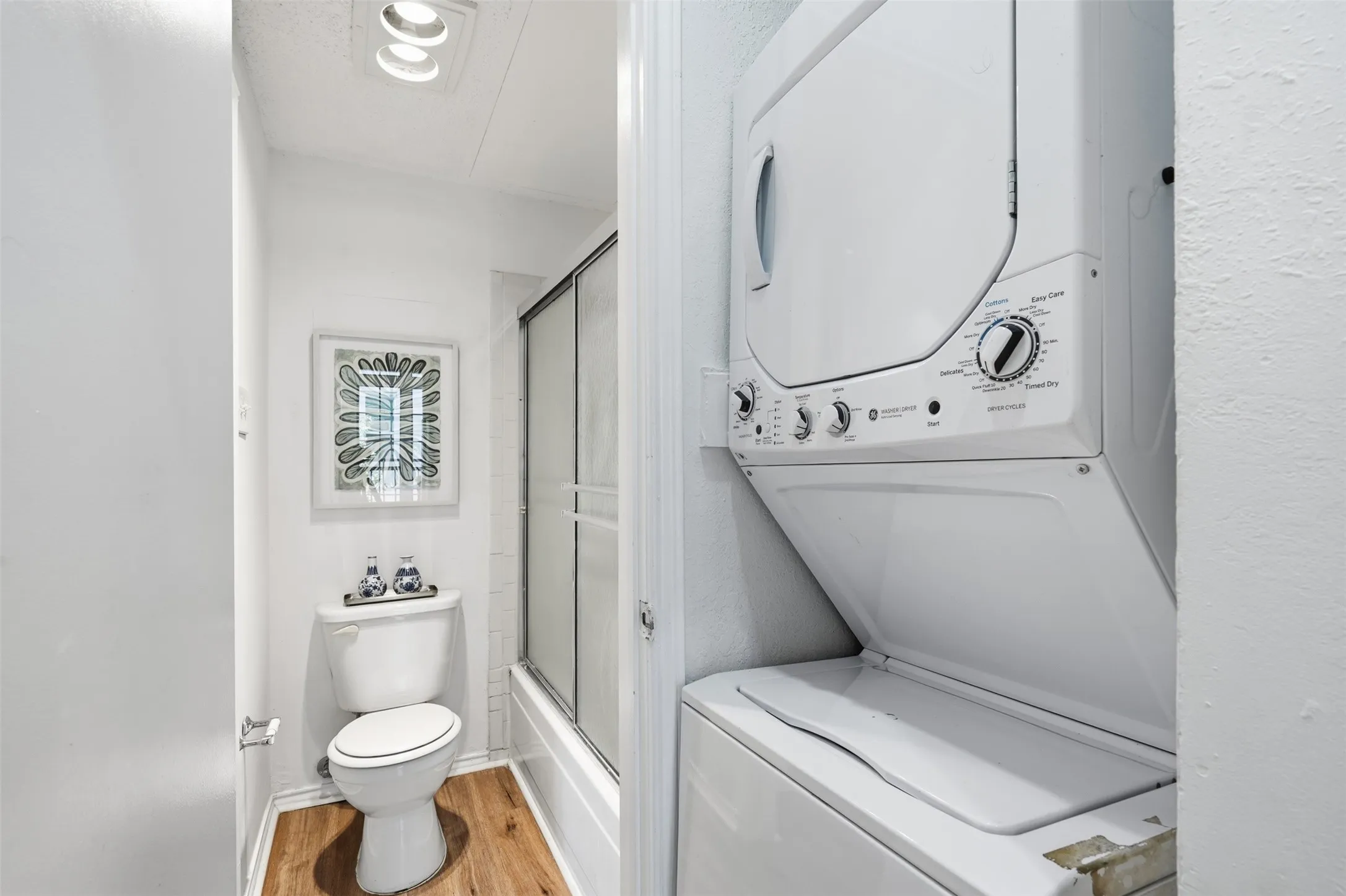 Condominium For Sale in Dallas County , 6248 Oram Street 14, Dallas, Texas 75214, 1 Bedroom, 1 Bathroom, Garage spaces, 685 Sqft, built in 1983, mls#21384365, Real Estate Agent in Dallas, Homes For Sale in Dallas county, Homes For Sale in Dallas, Realtor in Dallas Texas, Real Estate Brokerage Independent Realty Texas, Luminita Cordes Realtor