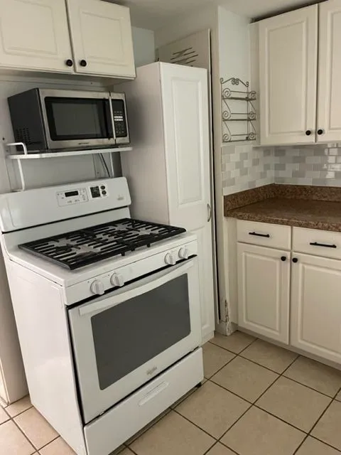 Single Family Residence For Rent in Taylor County , 1530 Portland Avenue, Abilene, Texas 79605, 3 Bedroom, 2 Bathroom, Garage spaces, 1,054 Sqft, built in 1936, mls#21384521, Real Estate Agent in Abilene, Homes For Rent in Taylor county, Homes For Rent in Abilene, Realtor in Abilene Texas, Real Estate Brokerage Independent Realty Texas, Luminita Cordes Realtor