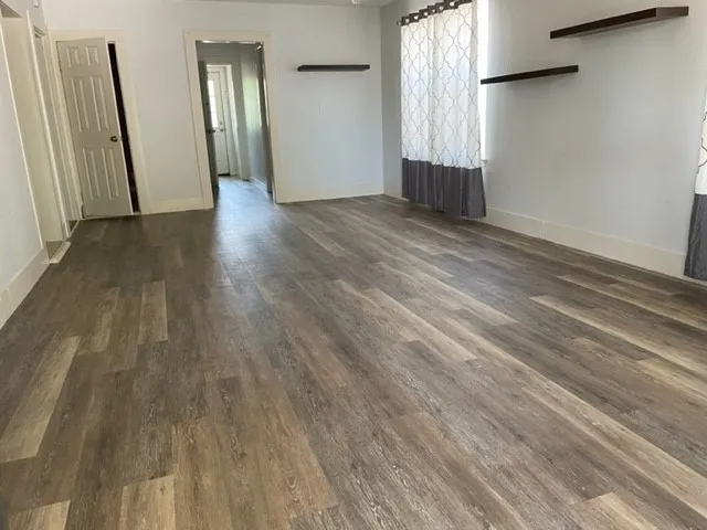 Single Family Residence For Rent in Taylor County , 1530 Portland Avenue, Abilene, Texas 79605, 3 Bedroom, 2 Bathroom, Garage spaces, 1,054 Sqft, built in 1936, mls#21384521, Real Estate Agent in Abilene, Homes For Rent in Taylor county, Homes For Rent in Abilene, Realtor in Abilene Texas, Real Estate Brokerage Independent Realty Texas, Luminita Cordes Realtor