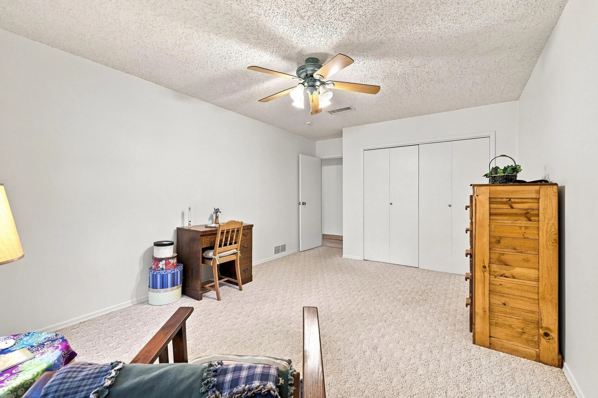 Single Family Residence For Sale in Fannin County , 2126 County Road 1450, Bonham, Texas 75418, 3 Bedroom, 2 Bathroom, 2 Garage spaces, 2,315 Sqft, built in 1974, mls#21381858, Real Estate Agent in Bonham, Homes For Sale in Fannin county, Homes For Sale in Bonham, Realtor in Bonham Texas, Real Estate Brokerage Independent Realty Texas, Luminita Cordes Realtor