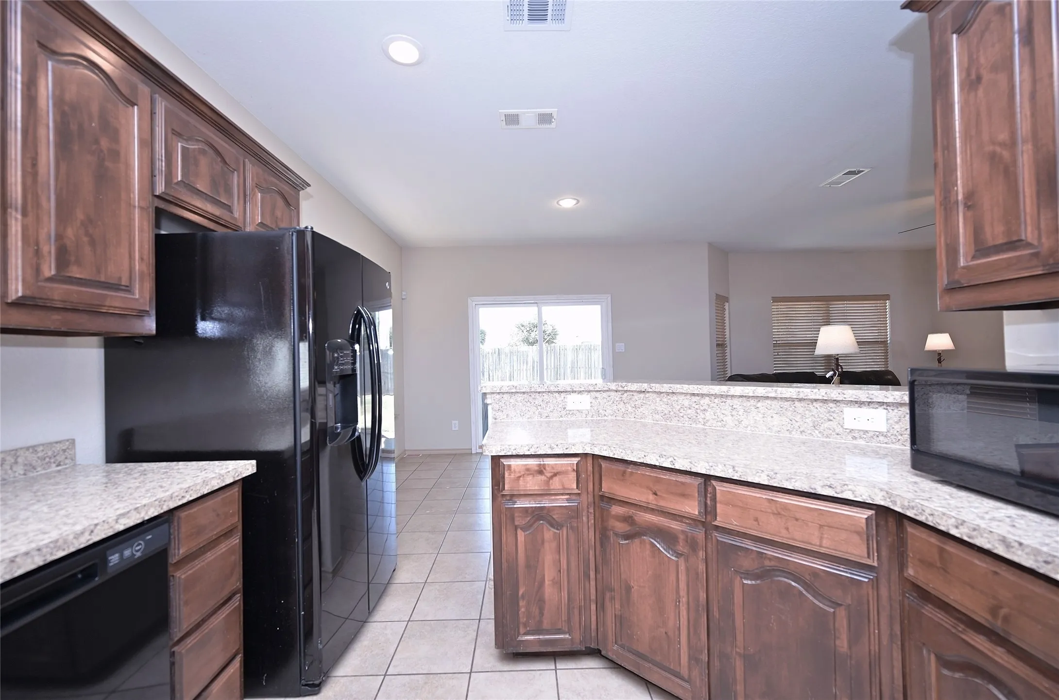 Single Family Residence For Sale in Tarrant County , 5300 Britton Ridge Lane, Fort Worth, Texas 76179, 3 Bedroom, 3 Bathroom, 2 Garage spaces, 1,750 Sqft, built in 2009, mls#21358509, Real Estate Agent in Fort Worth, Homes For Sale in Tarrant county, Homes For Sale in Fort Worth, Realtor in Fort Worth Texas, Real Estate Brokerage Independent Realty Texas, Luminita Cordes Realtor