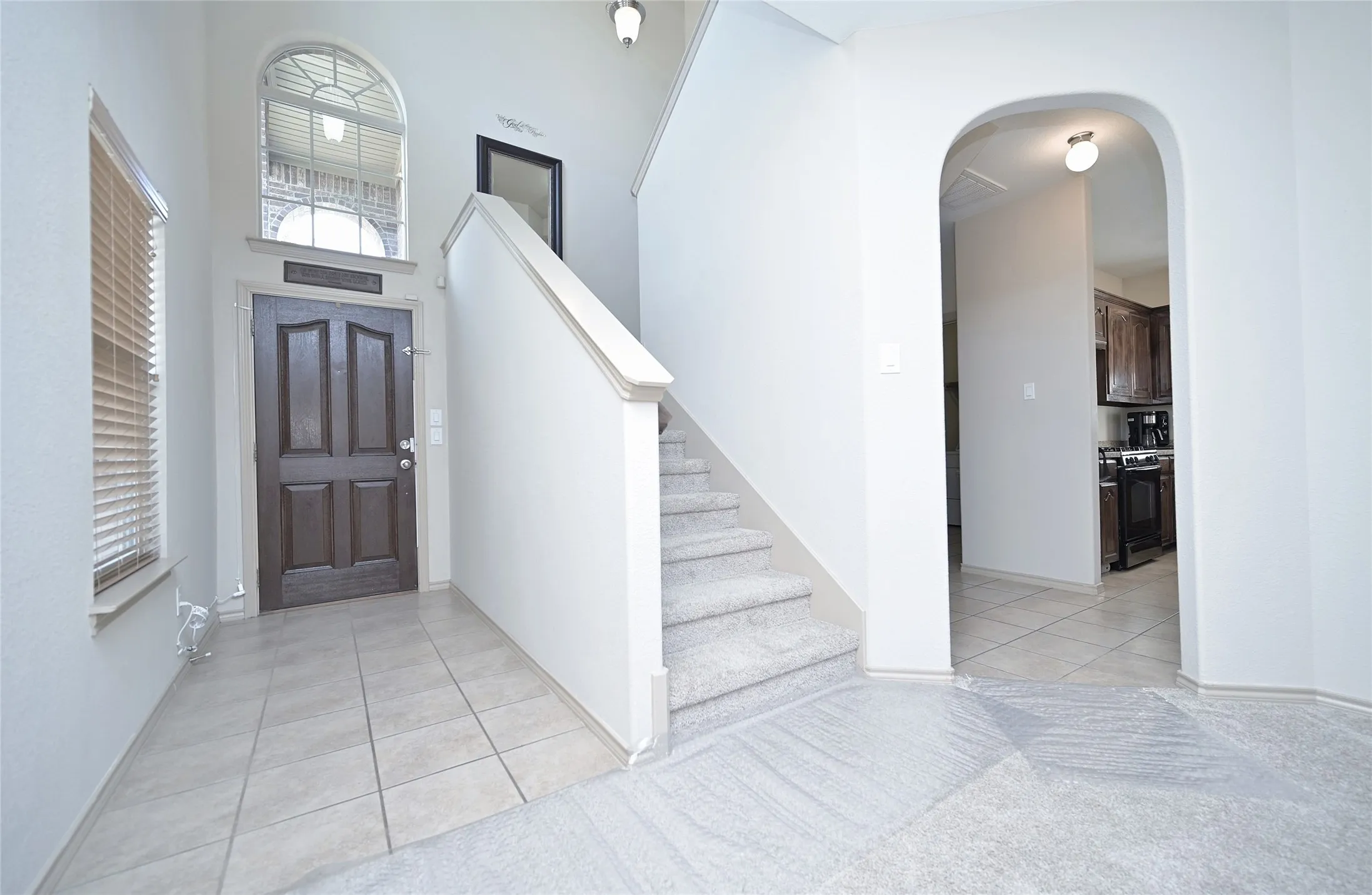 Single Family Residence For Sale in Tarrant County , 5300 Britton Ridge Lane, Fort Worth, Texas 76179, 3 Bedroom, 3 Bathroom, 2 Garage spaces, 1,750 Sqft, built in 2009, mls#21358509, Real Estate Agent in Fort Worth, Homes For Sale in Tarrant county, Homes For Sale in Fort Worth, Realtor in Fort Worth Texas, Real Estate Brokerage Independent Realty Texas, Luminita Cordes Realtor