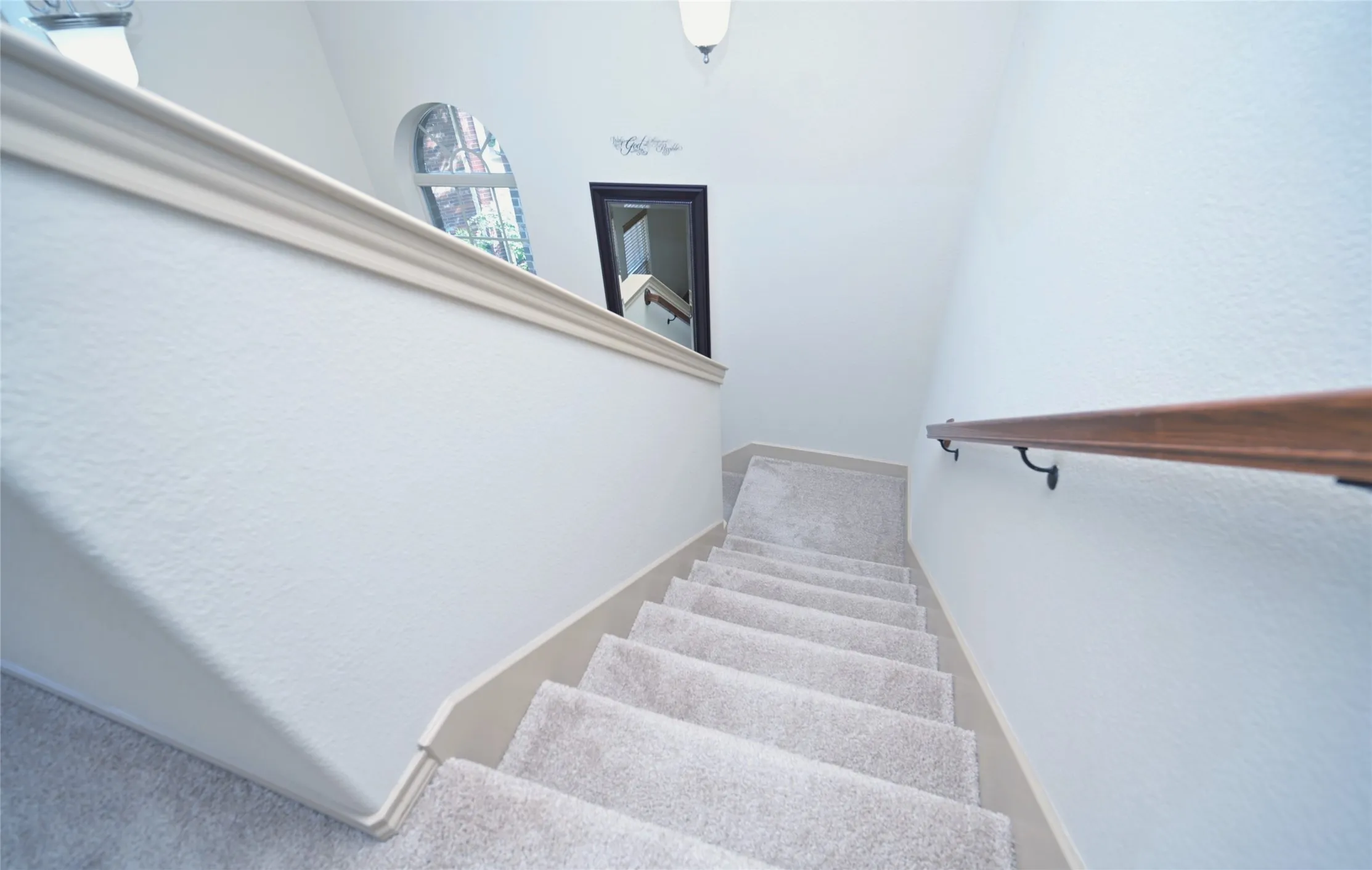 Single Family Residence For Sale in Tarrant County , 5300 Britton Ridge Lane, Fort Worth, Texas 76179, 3 Bedroom, 3 Bathroom, 2 Garage spaces, 1,750 Sqft, built in 2009, mls#21358509, Real Estate Agent in Fort Worth, Homes For Sale in Tarrant county, Homes For Sale in Fort Worth, Realtor in Fort Worth Texas, Real Estate Brokerage Independent Realty Texas, Luminita Cordes Realtor
