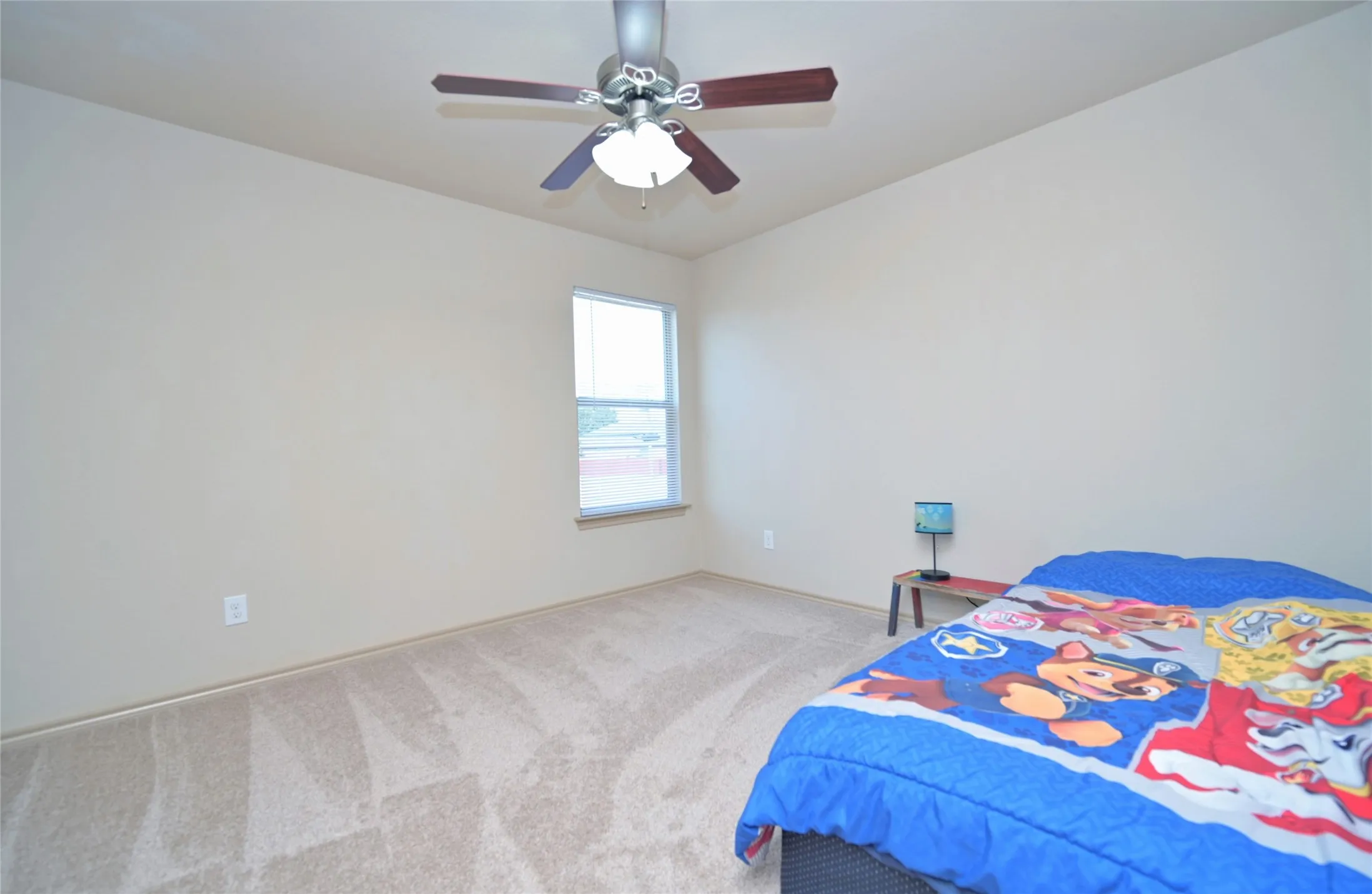 Single Family Residence For Sale in Tarrant County , 5300 Britton Ridge Lane, Fort Worth, Texas 76179, 3 Bedroom, 3 Bathroom, 2 Garage spaces, 1,750 Sqft, built in 2009, mls#21358509, Real Estate Agent in Fort Worth, Homes For Sale in Tarrant county, Homes For Sale in Fort Worth, Realtor in Fort Worth Texas, Real Estate Brokerage Independent Realty Texas, Luminita Cordes Realtor