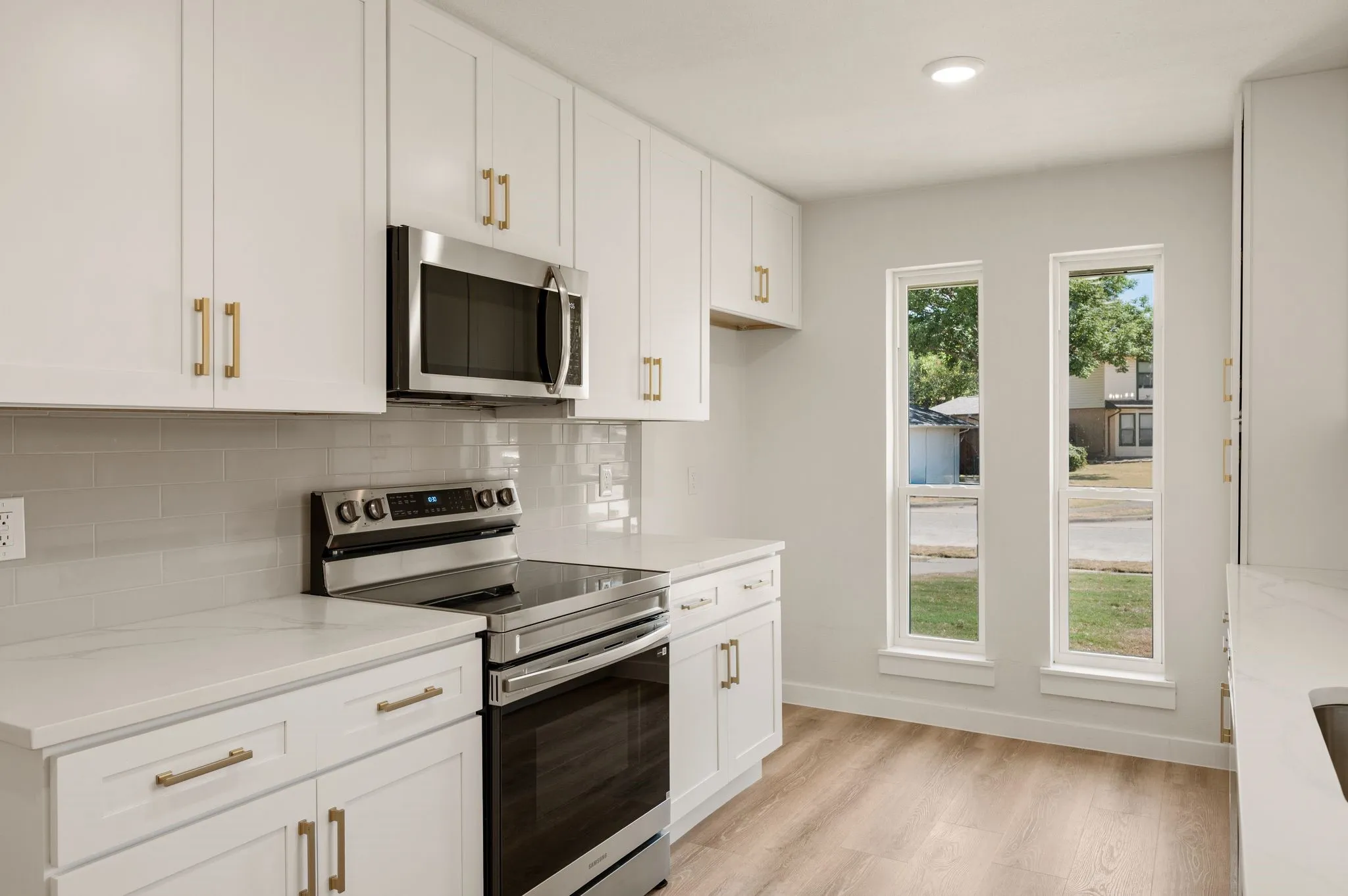 Single Family Residence For Sale in Collin County , 2719 N Cypress Circle, Plano, Texas 75075, 4 Bedroom, 2 Bathroom, 2 Garage spaces, 2,149 Sqft, built in 1971, mls#21384340, Real Estate Agent in Plano, Homes For Sale in Collin county, Homes For Sale in Plano, Realtor in Plano Texas, Real Estate Brokerage Independent Realty Texas, Luminita Cordes Realtor