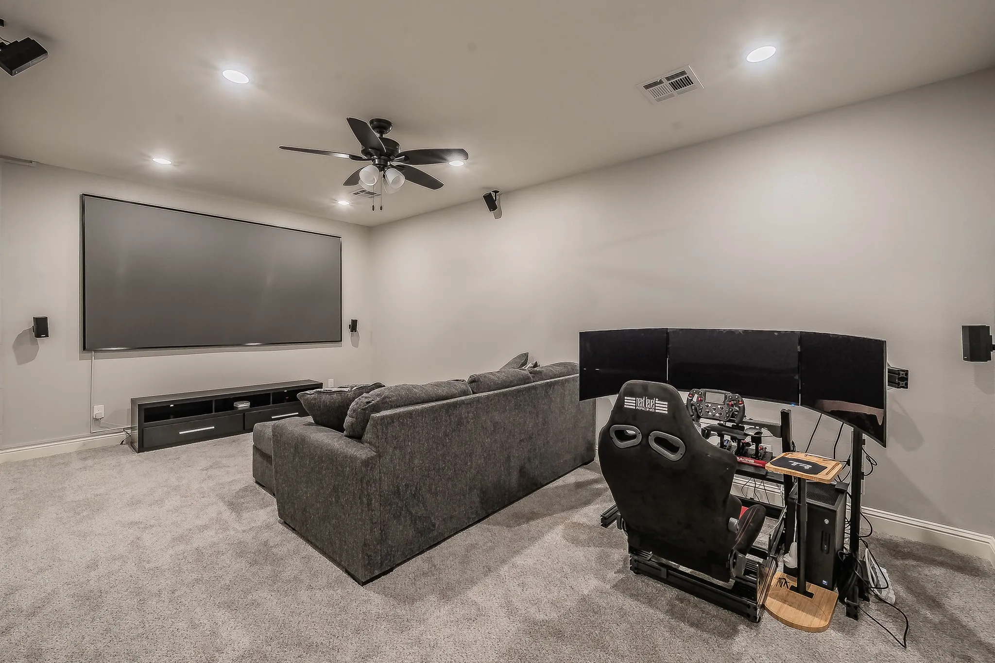 Single Family Residence For Sale in Collin County , 10700 Marble Falls Place, Mc Kinney, Texas 75071, 4 Bedroom, 4 Bathroom, 3 Garage spaces, 3,046 Sqft, built in 2017, mls#21384514, Real Estate Agent in Mc Kinney, Homes For Sale in Collin county, Homes For Sale in Mc Kinney, Realtor in Mc Kinney Texas, Real Estate Brokerage Independent Realty Texas, Luminita Cordes Realtor