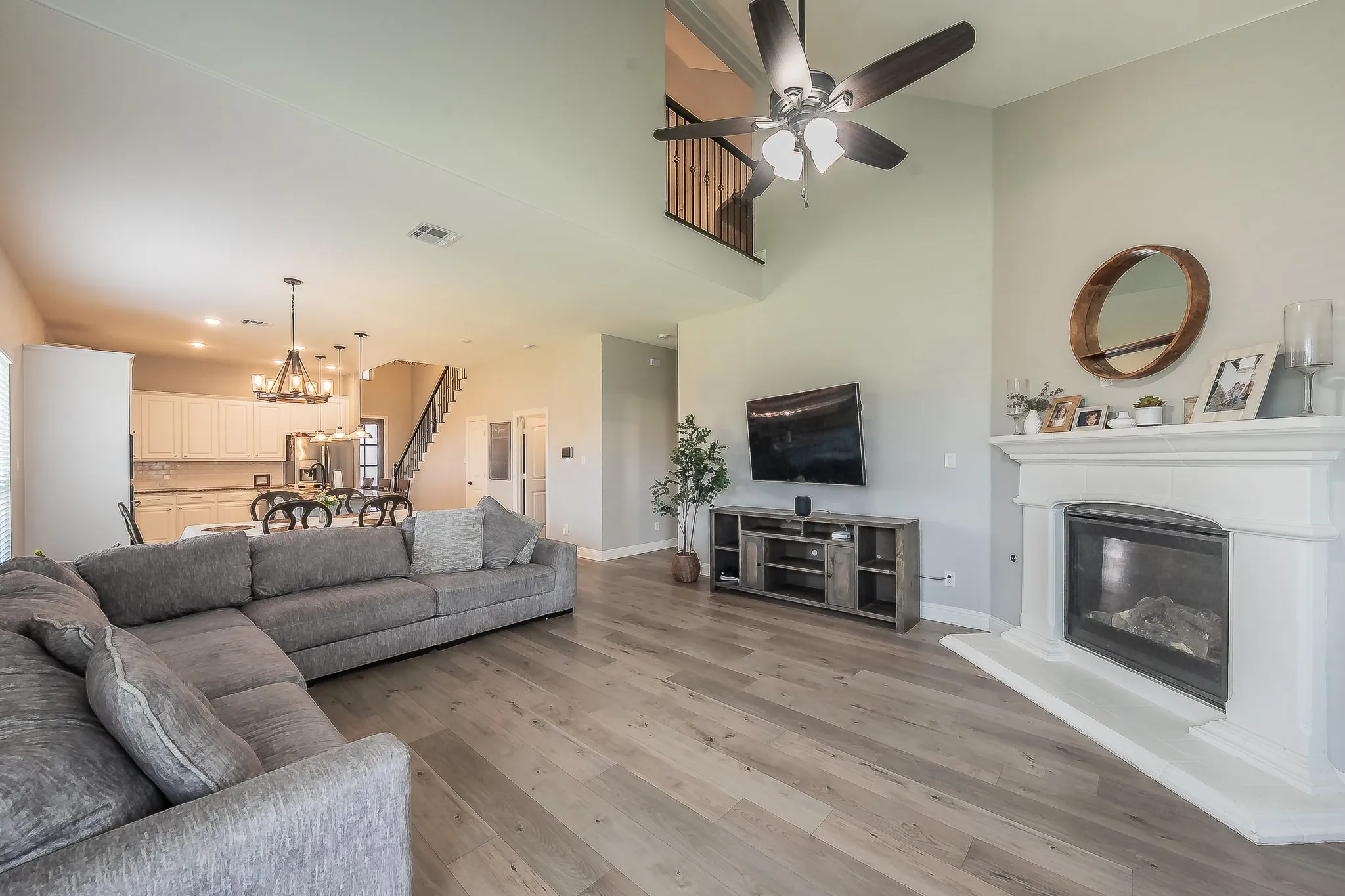 Single Family Residence For Sale in Collin County , 10700 Marble Falls Place, Mc Kinney, Texas 75071, 4 Bedroom, 4 Bathroom, 3 Garage spaces, 3,046 Sqft, built in 2017, mls#21384514, Real Estate Agent in Mc Kinney, Homes For Sale in Collin county, Homes For Sale in Mc Kinney, Realtor in Mc Kinney Texas, Real Estate Brokerage Independent Realty Texas, Luminita Cordes Realtor