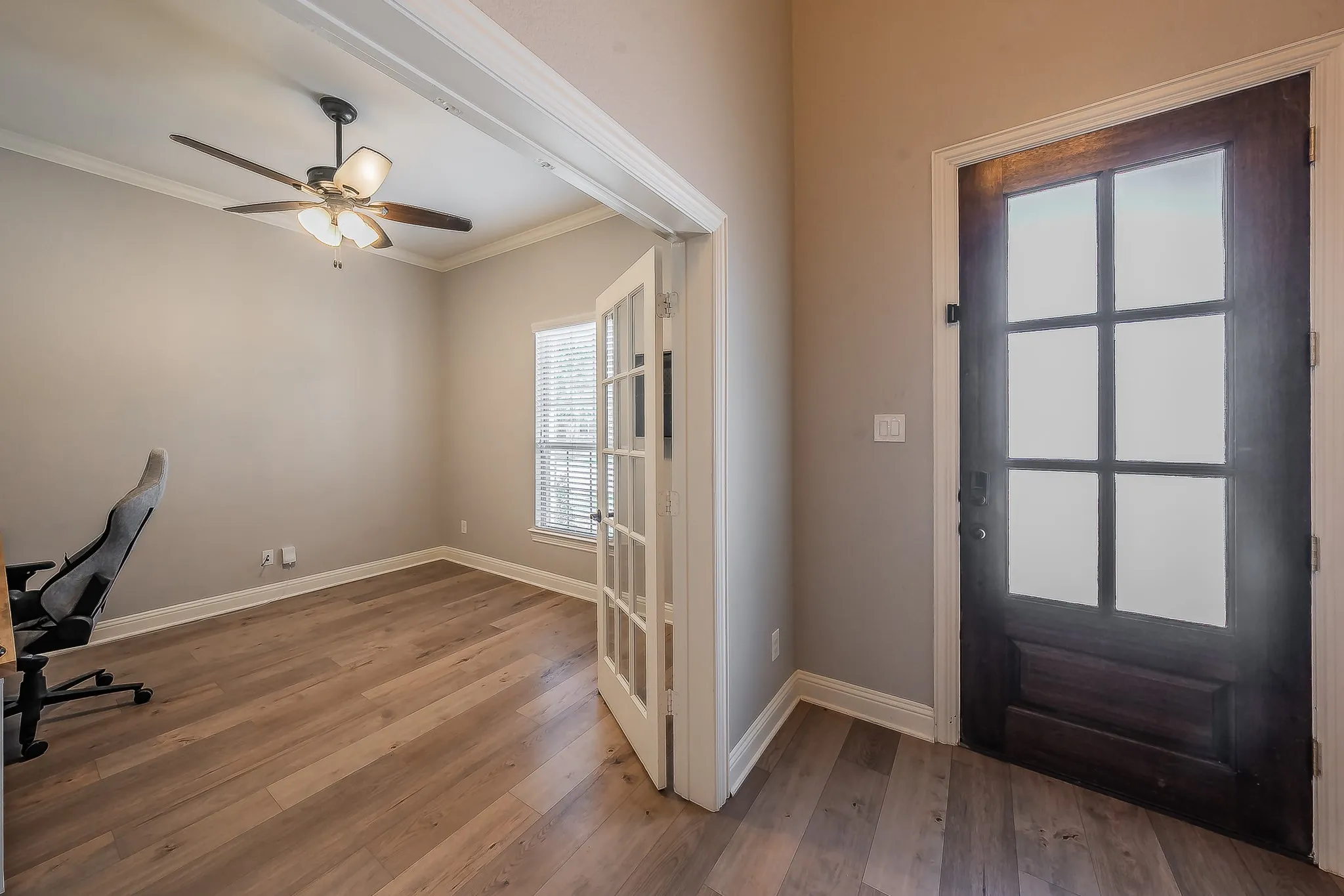 Single Family Residence For Sale in Collin County , 10700 Marble Falls Place, Mc Kinney, Texas 75071, 4 Bedroom, 4 Bathroom, 3 Garage spaces, 3,046 Sqft, built in 2017, mls#21384514, Real Estate Agent in Mc Kinney, Homes For Sale in Collin county, Homes For Sale in Mc Kinney, Realtor in Mc Kinney Texas, Real Estate Brokerage Independent Realty Texas, Luminita Cordes Realtor