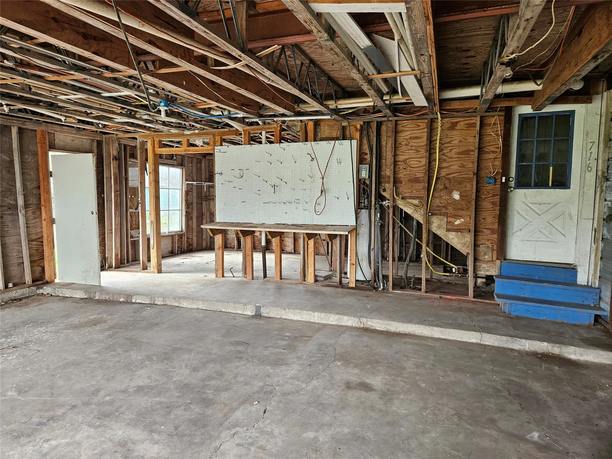 Single Family Residence For Sale in Mc Lennan County , 716 Dogwood Street, Robinson, Texas 76706, 3 Bedroom, 4 Bathroom, 2 Garage spaces, 2,878 Sqft, built in 2001, mls#21384534, Real Estate Agent in Robinson, Homes For Sale in Mc Lennan county, Homes For Sale in Robinson, Realtor in Robinson Texas, Real Estate Brokerage Independent Realty Texas, Luminita Cordes Realtor