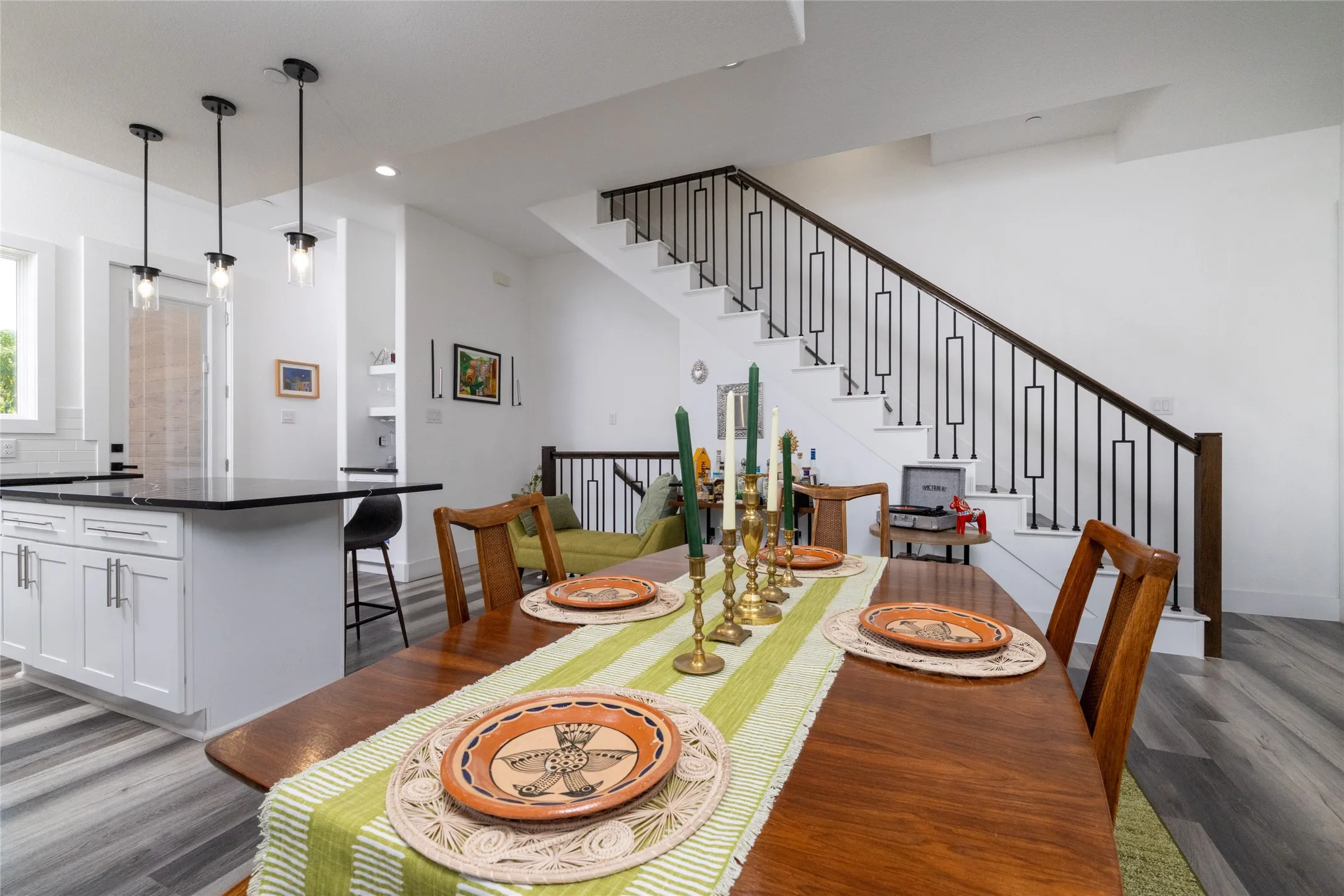 Townhouse For Sale in Tarrant County , 449 S Rayner Street, Fort Worth, Texas 76111, 3 Bedroom, 4 Bathroom, 2 Garage spaces, 1,823 Sqft, built in 2021, mls#21384196, Real Estate Agent in Fort Worth, Homes For Sale in Tarrant county, Homes For Sale in Fort Worth, Realtor in Fort Worth Texas, Real Estate Brokerage Independent Realty Texas, Luminita Cordes Realtor