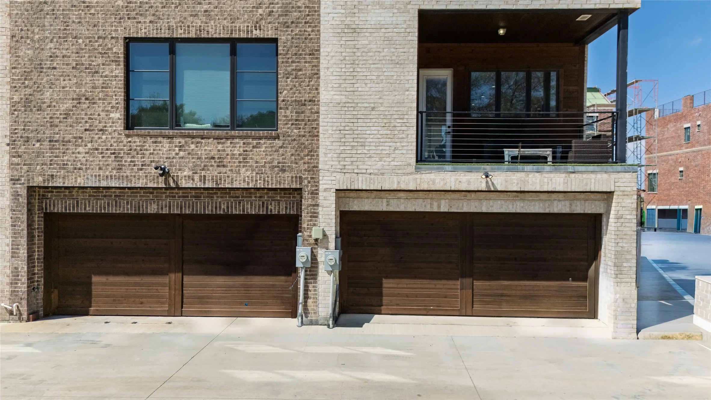 Townhouse For Sale in Tarrant County , 449 S Rayner Street, Fort Worth, Texas 76111, 3 Bedroom, 4 Bathroom, 2 Garage spaces, 1,823 Sqft, built in 2021, mls#21384196, Real Estate Agent in Fort Worth, Homes For Sale in Tarrant county, Homes For Sale in Fort Worth, Realtor in Fort Worth Texas, Real Estate Brokerage Independent Realty Texas, Luminita Cordes Realtor