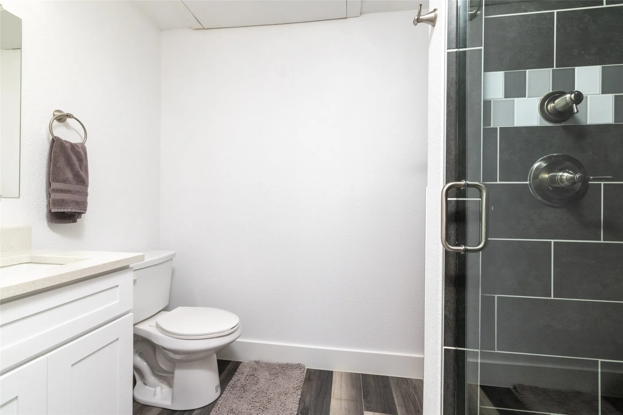 Townhouse For Sale in Tarrant County , 449 S Rayner Street, Fort Worth, Texas 76111, 3 Bedroom, 4 Bathroom, 2 Garage spaces, 1,823 Sqft, built in 2021, mls#21384196, Real Estate Agent in Fort Worth, Homes For Sale in Tarrant county, Homes For Sale in Fort Worth, Realtor in Fort Worth Texas, Real Estate Brokerage Independent Realty Texas, Luminita Cordes Realtor