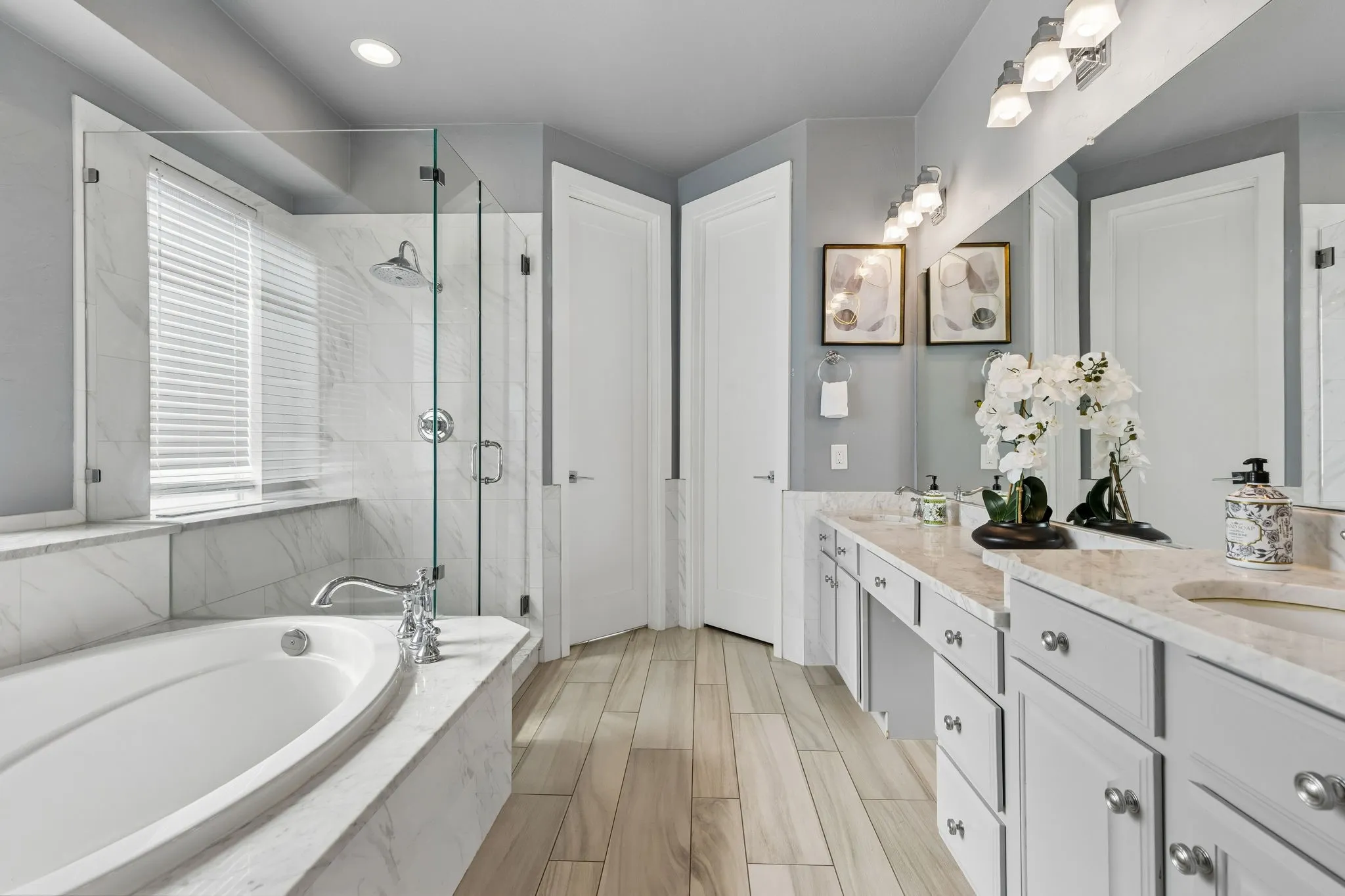 Single Family Residence For Sale in Rockwall County , 6218 Lincolnshire Lane, Rowlett, Texas 75087, 6 Bedroom, 4 Bathroom, 2 Garage spaces, 4,317 Sqft, built in 1996, mls#21383494, Real Estate Agent in Rowlett, Homes For Sale in Rockwall county, Homes For Sale in Rowlett, Realtor in Rowlett Texas, Real Estate Brokerage Independent Realty Texas, Luminita Cordes Realtor
