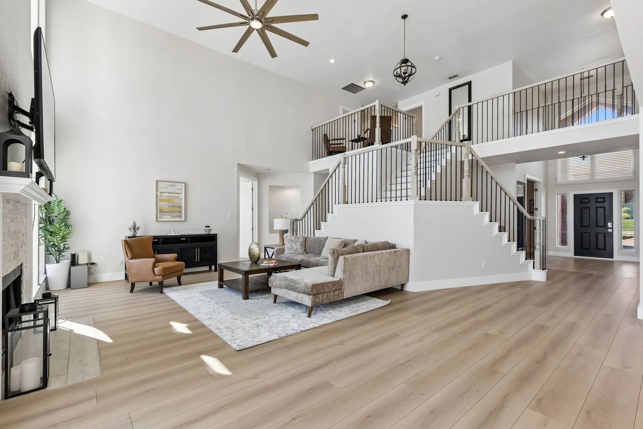 Single Family Residence For Sale in Rockwall County , 6218 Lincolnshire Lane, Rowlett, Texas 75087, 6 Bedroom, 4 Bathroom, 2 Garage spaces, 4,317 Sqft, built in 1996, mls#21383494, Real Estate Agent in Rowlett, Homes For Sale in Rockwall county, Homes For Sale in Rowlett, Realtor in Rowlett Texas, Real Estate Brokerage Independent Realty Texas, Luminita Cordes Realtor