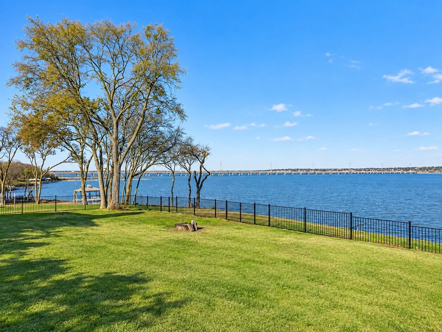 Single Family Residence For Sale in Rockwall County , 6218 Lincolnshire Lane, Rowlett, Texas 75087, 6 Bedroom, 4 Bathroom, 2 Garage spaces, 4,317 Sqft, built in 1996, mls#21383494, Real Estate Agent in Rowlett, Homes For Sale in Rockwall county, Homes For Sale in Rowlett, Realtor in Rowlett Texas, Real Estate Brokerage Independent Realty Texas, Luminita Cordes Realtor