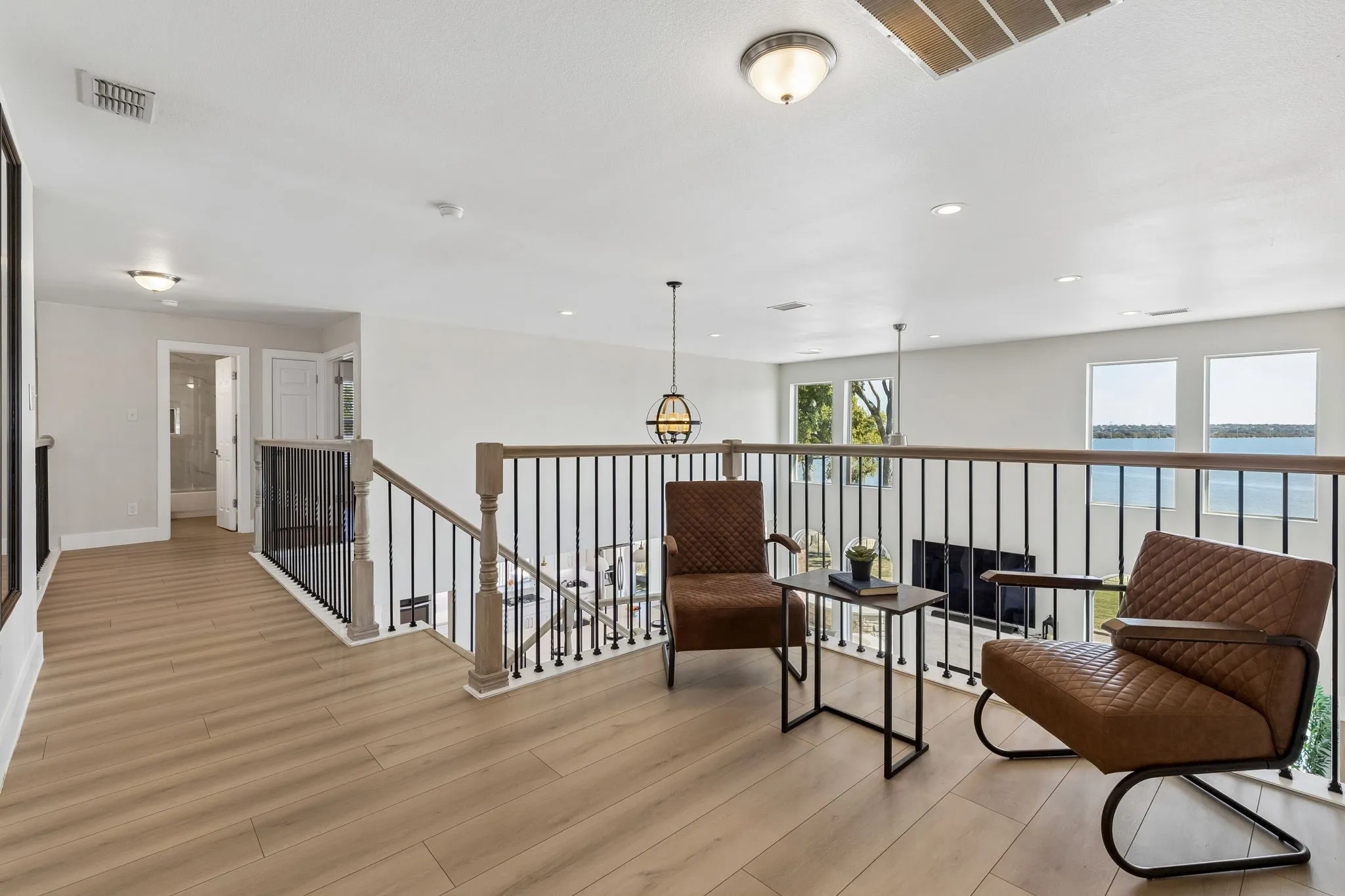 Single Family Residence For Sale in Rockwall County , 6218 Lincolnshire Lane, Rowlett, Texas 75087, 6 Bedroom, 4 Bathroom, 2 Garage spaces, 4,317 Sqft, built in 1996, mls#21383494, Real Estate Agent in Rowlett, Homes For Sale in Rockwall county, Homes For Sale in Rowlett, Realtor in Rowlett Texas, Real Estate Brokerage Independent Realty Texas, Luminita Cordes Realtor