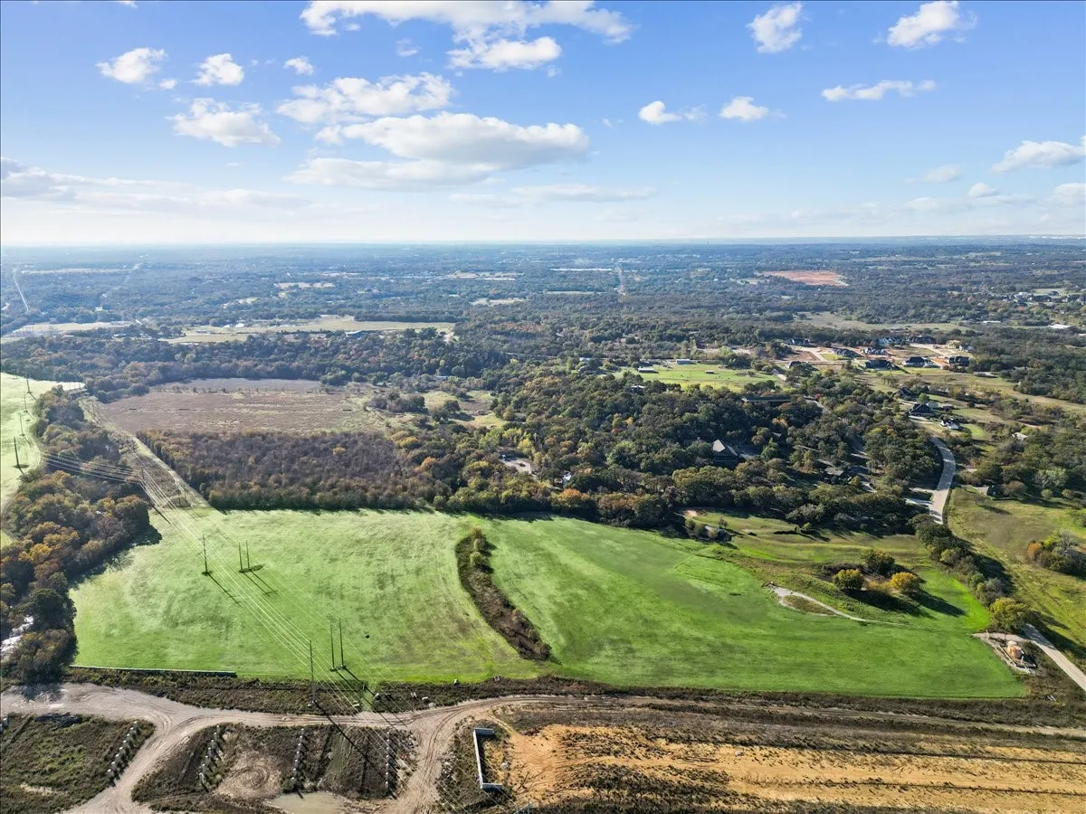 Farm For Sale in Denton County , 8123 Hilltop Road, Argyle, Texas 76226, 3 Bedroom, 2 Bathroom, Garage spaces, 2,014 Sqft, built in 1985, mls#21384537, Real Estate Agent in Argyle, Homes For Sale in Denton county, Homes For Sale in Argyle, Realtor in Argyle Texas, Real Estate Brokerage Independent Realty Texas, Luminita Cordes Realtor