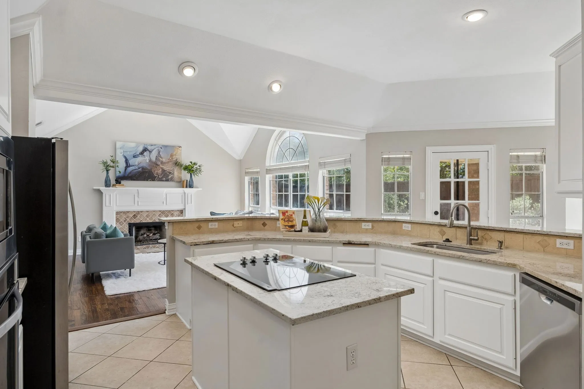 Single Family Residence For Sale in Denton County , 3700 Maywood Court, Carrollton, Texas 75007, 4 Bedroom, 3 Bathroom, 2 Garage spaces, 2,567 Sqft, built in 1992, mls#21384540, Real Estate Agent in Carrollton, Homes For Sale in Denton county, Homes For Sale in Carrollton, Realtor in Carrollton Texas, Real Estate Brokerage Independent Realty Texas, Luminita Cordes Realtor