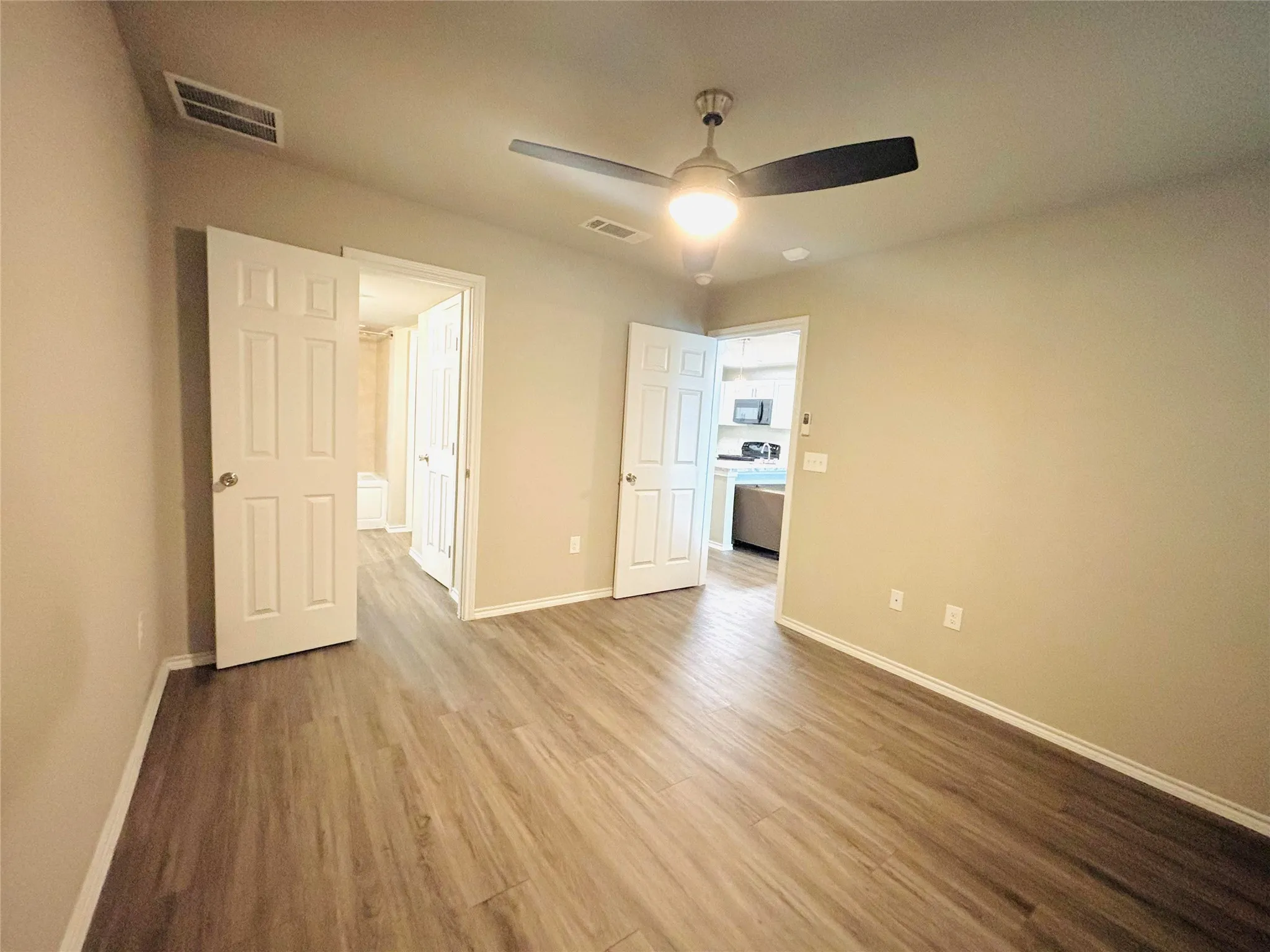 Condominium For Sale in Dallas County , 6108 Abrams Road 202, Dallas, Texas 75231, 1 Bedroom, 1 Bathroom, Garage spaces, 600 Sqft, built in 2021, mls#21384543, Real Estate Agent in Dallas, Homes For Sale in Dallas county, Homes For Sale in Dallas, Realtor in Dallas Texas, Real Estate Brokerage Independent Realty Texas, Luminita Cordes Realtor