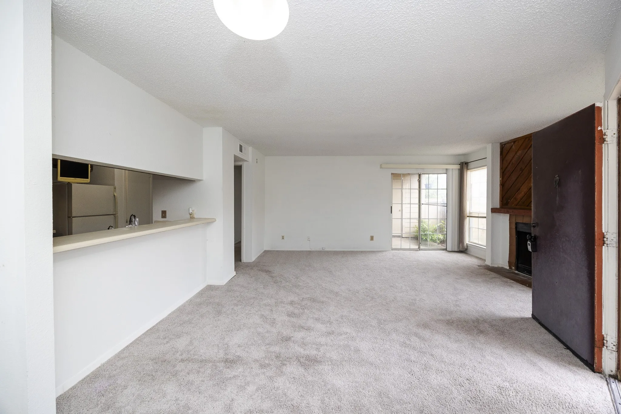 Condominium For Rent in Dallas County , 12480 Abrams Road 407, Dallas, Texas 75243, 1 Bedroom, 1 Bathroom, Garage spaces, 728 Sqft, built in 1982, mls#21357963, Real Estate Agent in Dallas, Homes For Rent in Dallas county, Homes For Rent in Dallas, Realtor in Dallas Texas, Real Estate Brokerage Independent Realty Texas, Luminita Cordes Realtor
