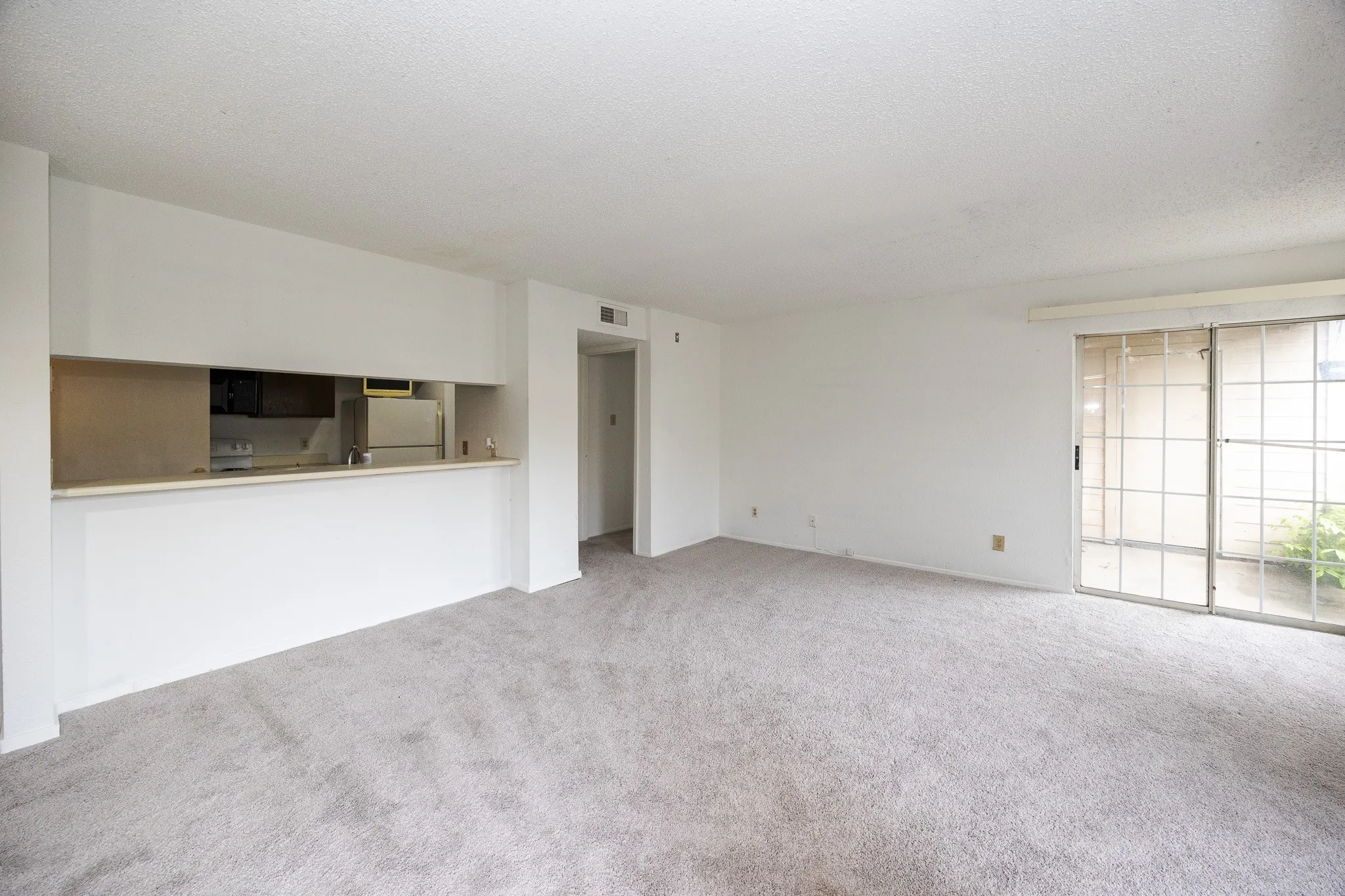 Condominium For Rent in Dallas County , 12480 Abrams Road 407, Dallas, Texas 75243, 1 Bedroom, 1 Bathroom, Garage spaces, 728 Sqft, built in 1982, mls#21357963, Real Estate Agent in Dallas, Homes For Rent in Dallas county, Homes For Rent in Dallas, Realtor in Dallas Texas, Real Estate Brokerage Independent Realty Texas, Luminita Cordes Realtor