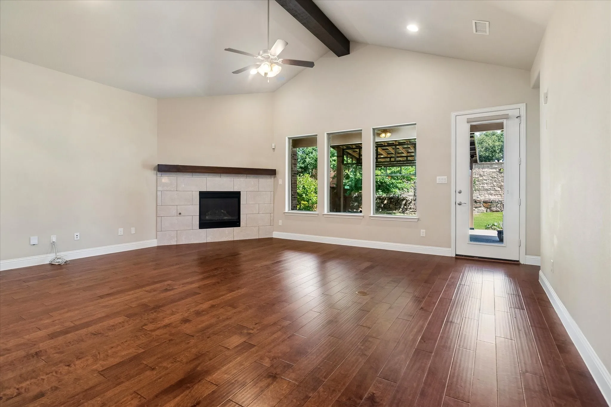 Single Family Residence For Rent in Collin County , 6500 Palo Alto Street, Mc Kinney, Texas 75070, 4 Bedroom, 4 Bathroom, 2 Garage spaces, 3,593 Sqft, built in 2017, mls#21383426, Real Estate Agent in Mc Kinney, Homes For Rent in Collin county, Homes For Rent in Mc Kinney, Realtor in Mc Kinney Texas, Real Estate Brokerage Independent Realty Texas, Luminita Cordes Realtor