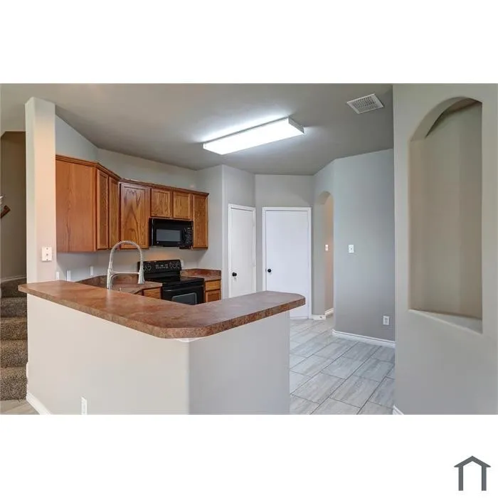 Single Family Residence For Rent in Denton County , 1709 Duck Cove Drive, Aubrey, Texas 76227, 5 Bedroom, 3 Bathroom, 2 Garage spaces, 3,114 Sqft, built in 2004, mls#21384558, Real Estate Agent in Aubrey, Homes For Rent in Denton county, Homes For Rent in Aubrey, Realtor in Aubrey Texas, Real Estate Brokerage Independent Realty Texas, Luminita Cordes Realtor