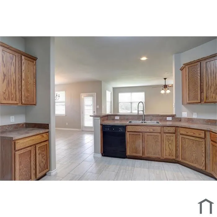 Single Family Residence For Rent in Denton County , 1709 Duck Cove Drive, Aubrey, Texas 76227, 5 Bedroom, 3 Bathroom, 2 Garage spaces, 3,114 Sqft, built in 2004, mls#21384558, Real Estate Agent in Aubrey, Homes For Rent in Denton county, Homes For Rent in Aubrey, Realtor in Aubrey Texas, Real Estate Brokerage Independent Realty Texas, Luminita Cordes Realtor