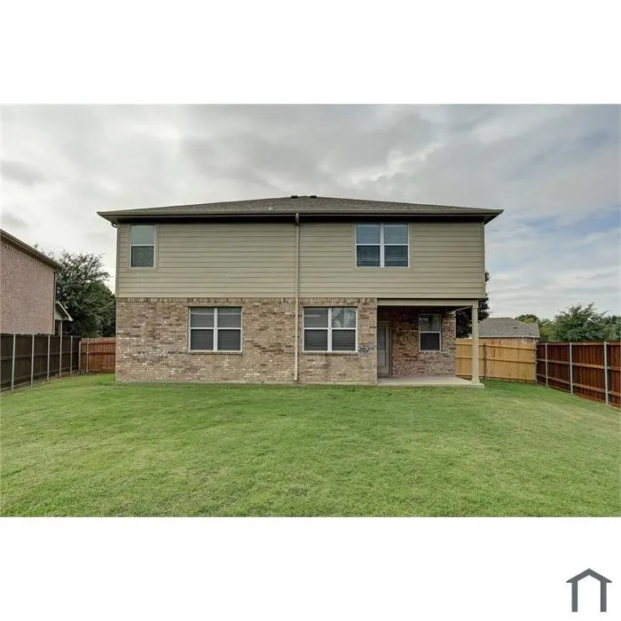 Single Family Residence For Rent in Denton County , 1709 Duck Cove Drive, Aubrey, Texas 76227, 5 Bedroom, 3 Bathroom, 2 Garage spaces, 3,114 Sqft, built in 2004, mls#21384558, Real Estate Agent in Aubrey, Homes For Rent in Denton county, Homes For Rent in Aubrey, Realtor in Aubrey Texas, Real Estate Brokerage Independent Realty Texas, Luminita Cordes Realtor
