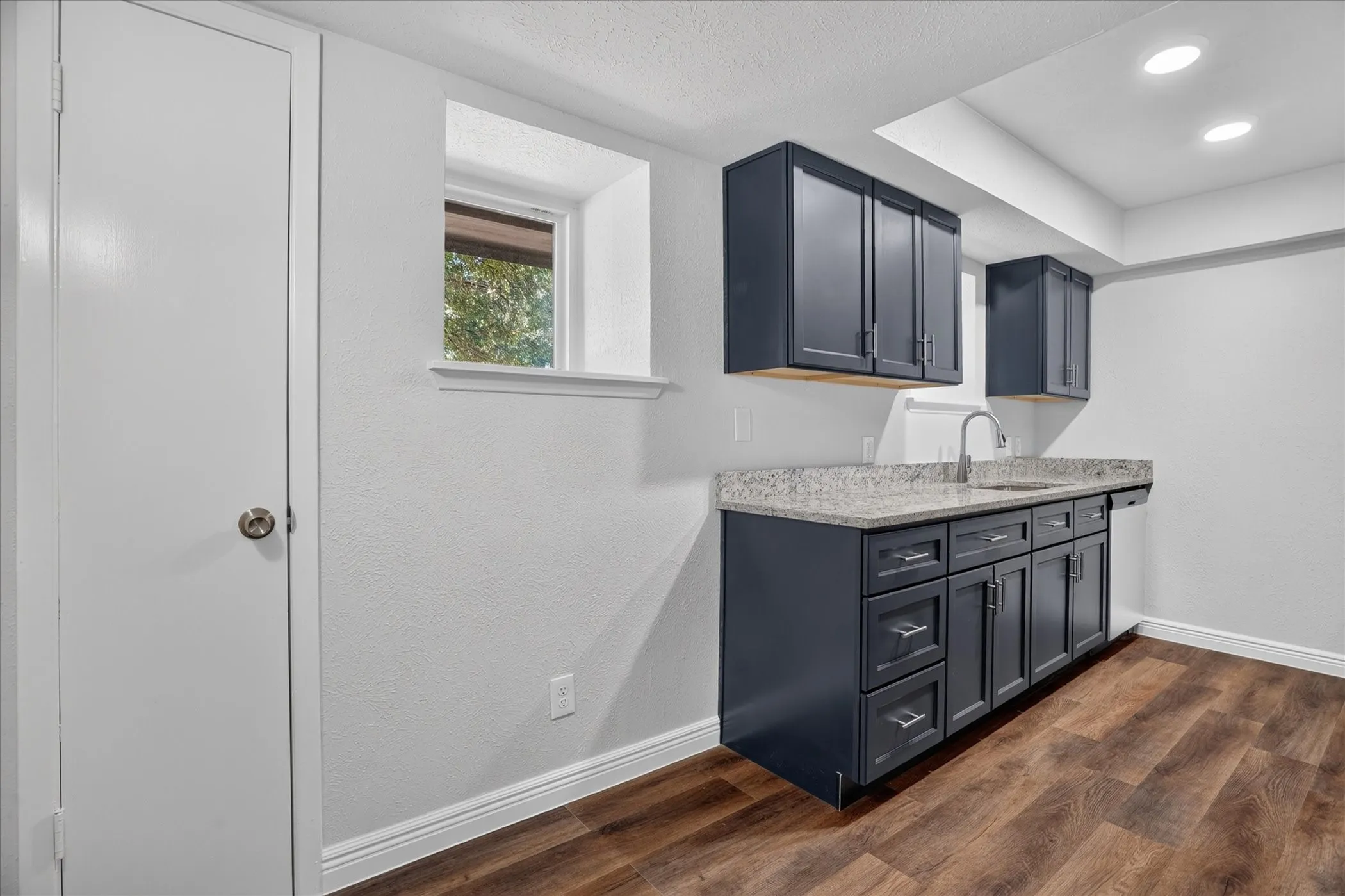 Condominium For Sale in Dallas County , 4573 N O Connor Road 1331, Irving, Texas 75062, 3 Bedroom, 3 Bathroom, 2 Garage spaces, 1,639 Sqft, built in 1975, mls#21384497, Real Estate Agent in Irving, Homes For Sale in Dallas county, Homes For Sale in Irving, Realtor in Irving Texas, Real Estate Brokerage Independent Realty Texas, Luminita Cordes Realtor