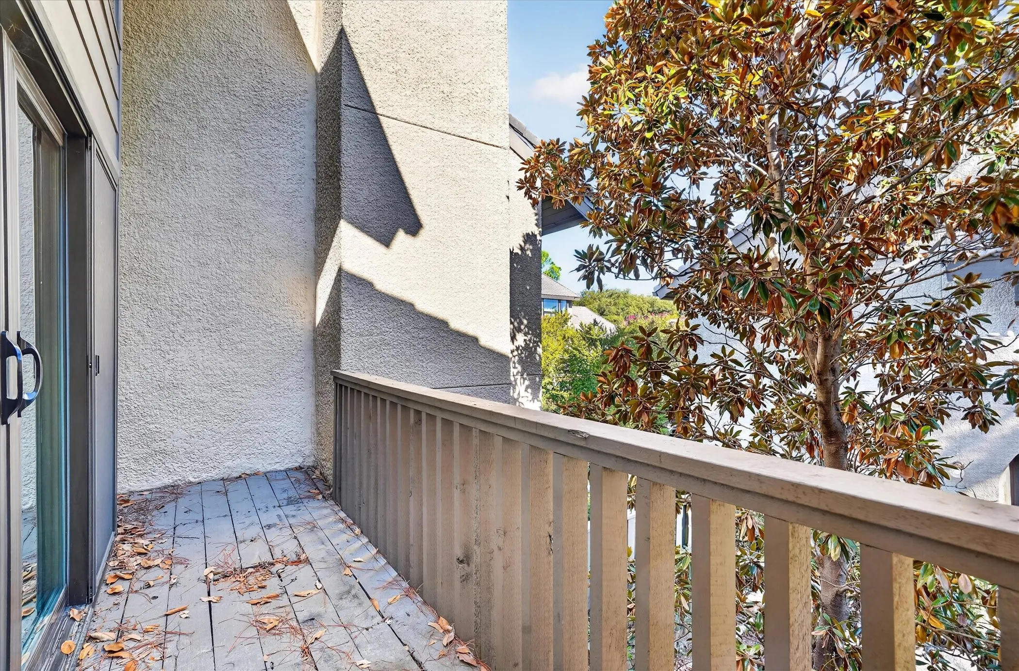 Condominium For Sale in Dallas County , 4573 N O Connor Road 1331, Irving, Texas 75062, 3 Bedroom, 3 Bathroom, 2 Garage spaces, 1,639 Sqft, built in 1975, mls#21384497, Real Estate Agent in Irving, Homes For Sale in Dallas county, Homes For Sale in Irving, Realtor in Irving Texas, Real Estate Brokerage Independent Realty Texas, Luminita Cordes Realtor