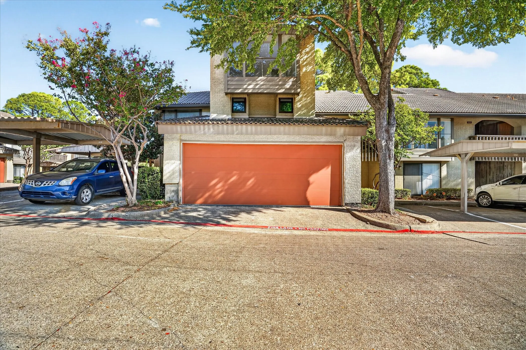 Condominium For Sale in Dallas County , 4573 N O Connor Road 1331, Irving, Texas 75062, 3 Bedroom, 3 Bathroom, 2 Garage spaces, 1,639 Sqft, built in 1975, mls#21384497, Real Estate Agent in Irving, Homes For Sale in Dallas county, Homes For Sale in Irving, Realtor in Irving Texas, Real Estate Brokerage Independent Realty Texas, Luminita Cordes Realtor