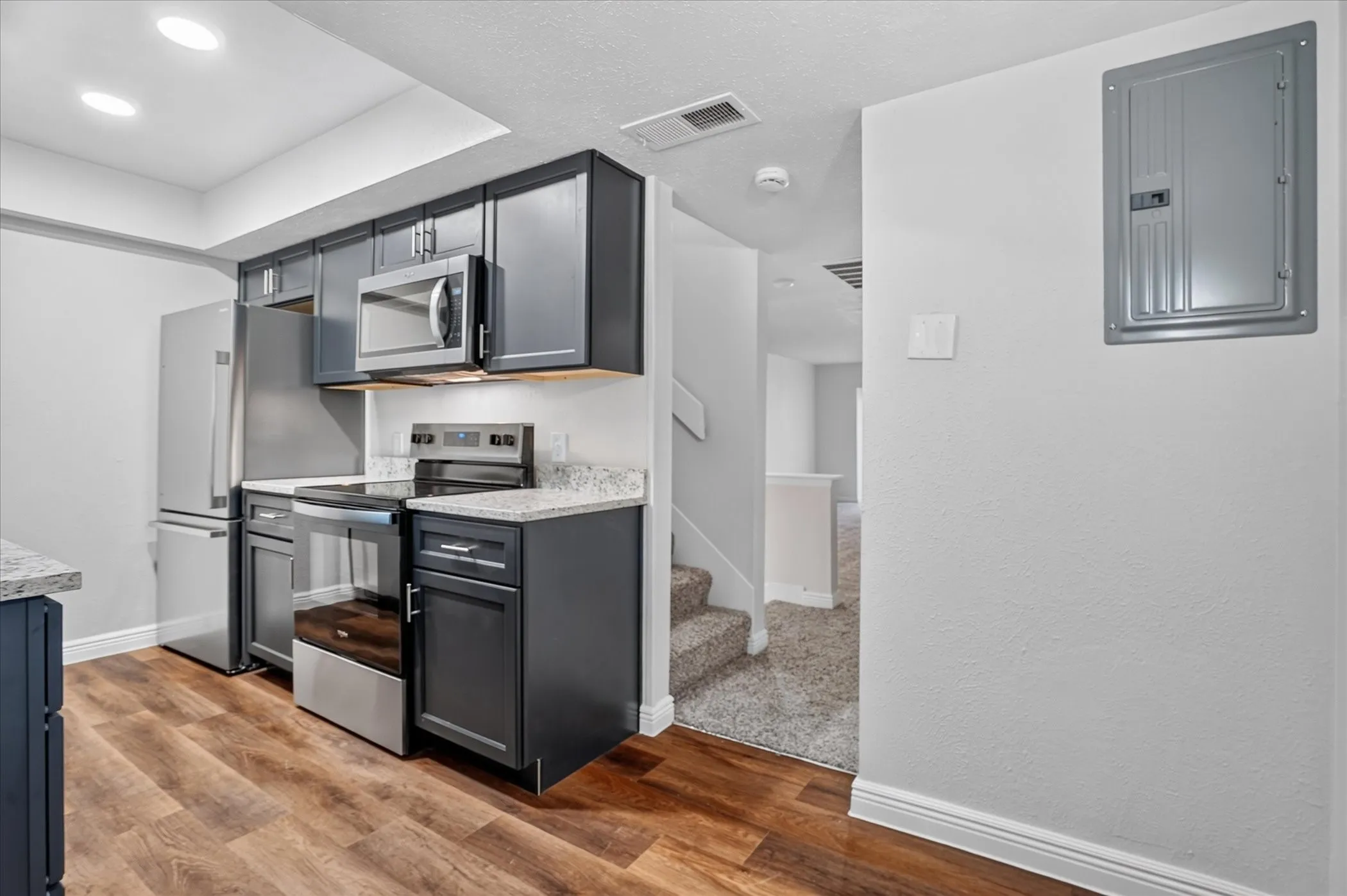 Condominium For Sale in Dallas County , 4573 N O Connor Road 1331, Irving, Texas 75062, 3 Bedroom, 3 Bathroom, 2 Garage spaces, 1,639 Sqft, built in 1975, mls#21384497, Real Estate Agent in Irving, Homes For Sale in Dallas county, Homes For Sale in Irving, Realtor in Irving Texas, Real Estate Brokerage Independent Realty Texas, Luminita Cordes Realtor