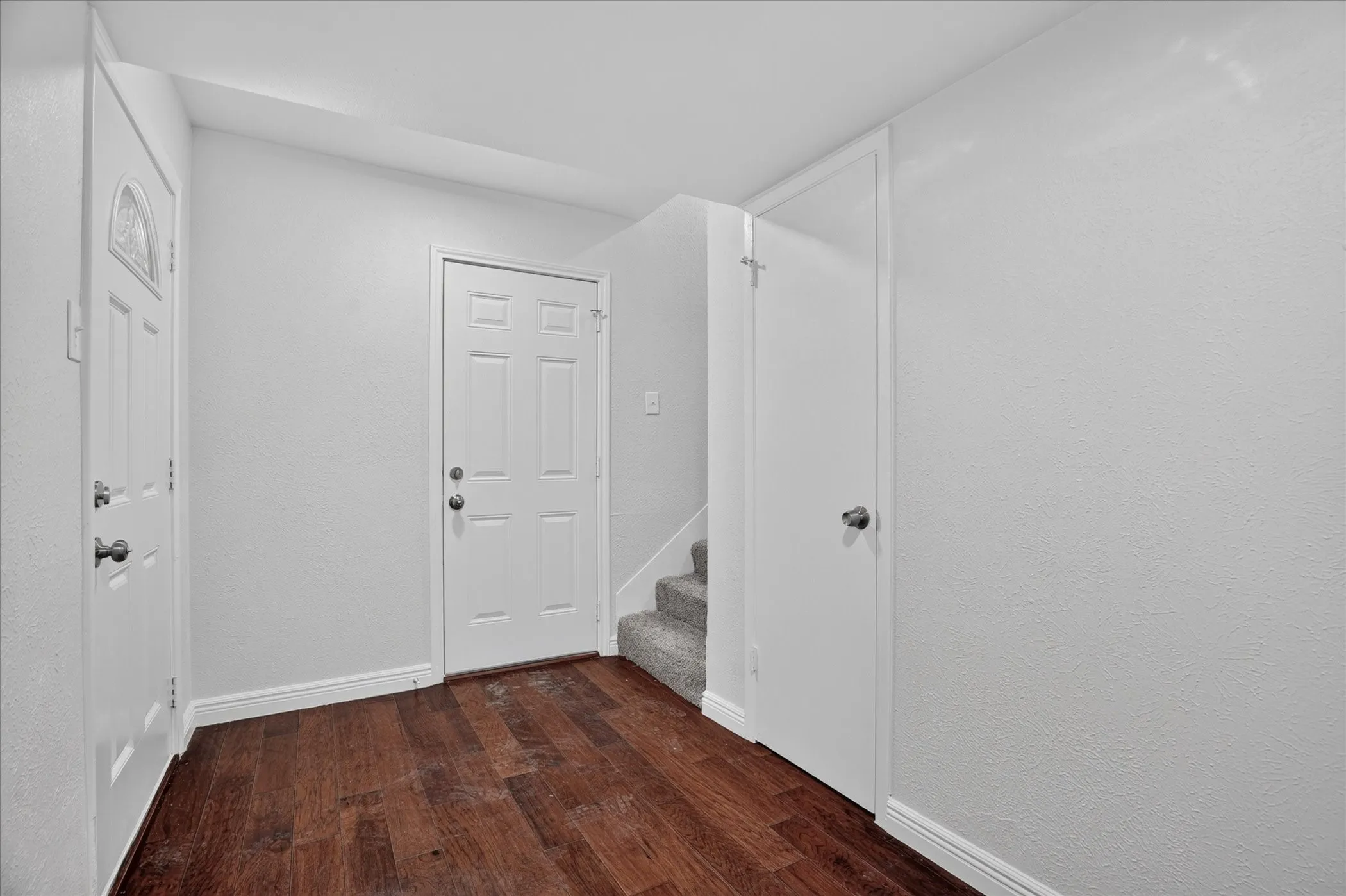 Condominium For Sale in Dallas County , 4573 N O Connor Road 1331, Irving, Texas 75062, 3 Bedroom, 3 Bathroom, 2 Garage spaces, 1,639 Sqft, built in 1975, mls#21384497, Real Estate Agent in Irving, Homes For Sale in Dallas county, Homes For Sale in Irving, Realtor in Irving Texas, Real Estate Brokerage Independent Realty Texas, Luminita Cordes Realtor