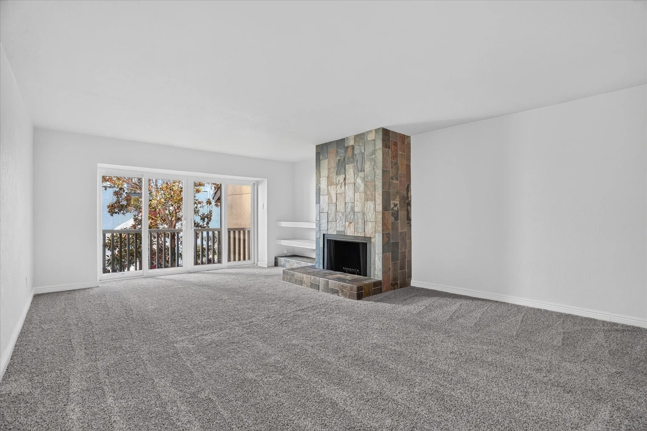 Condominium For Sale in Dallas County , 4573 N O Connor Road 1331, Irving, Texas 75062, 3 Bedroom, 3 Bathroom, 2 Garage spaces, 1,639 Sqft, built in 1975, mls#21384497, Real Estate Agent in Irving, Homes For Sale in Dallas county, Homes For Sale in Irving, Realtor in Irving Texas, Real Estate Brokerage Independent Realty Texas, Luminita Cordes Realtor