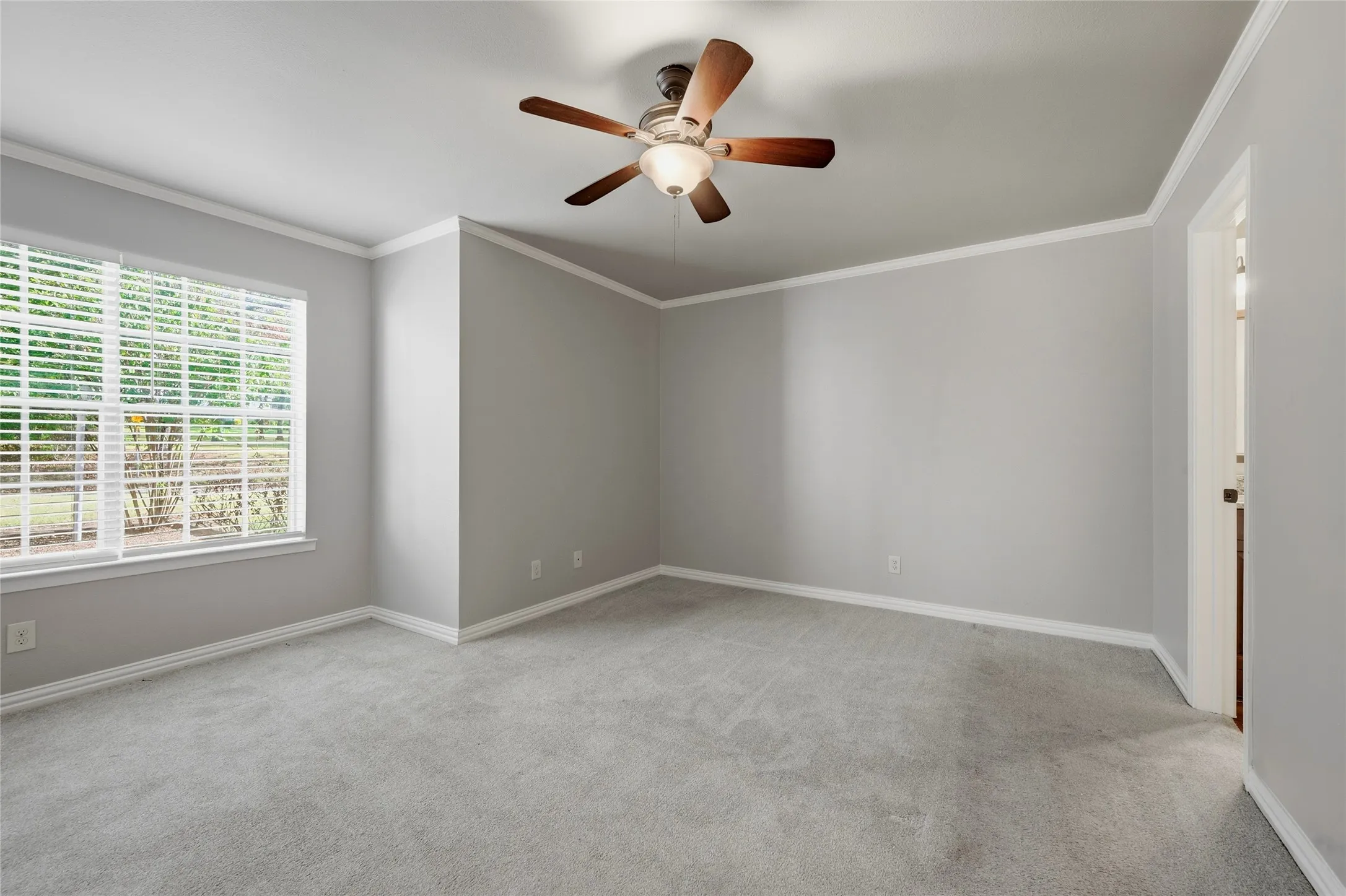 Apartment For Rent in Grayson County , 914 W Washington A, Sherman, Texas 75092, 2 Bedroom, 2 Bathroom, Garage spaces, 1,155 Sqft, built in 1983, mls#21384549, Real Estate Agent in Sherman, Homes For Rent in Grayson county, Homes For Rent in Sherman, Realtor in Sherman Texas, Real Estate Brokerage Independent Realty Texas, Luminita Cordes Realtor