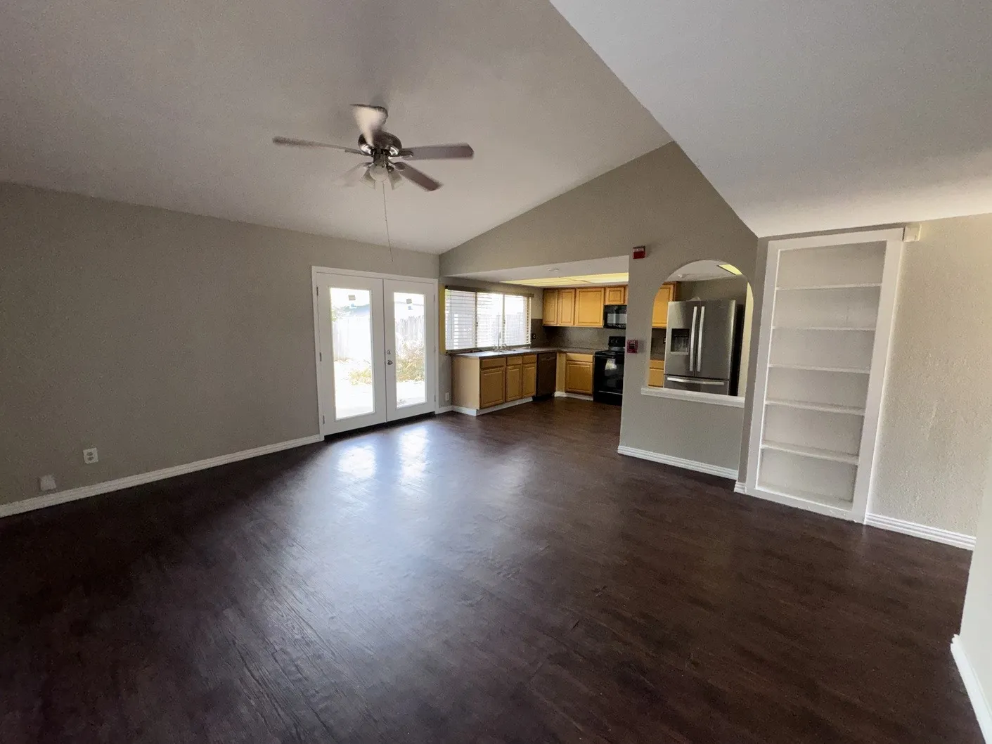 Single Family Residence For Sale in Dallas County , 1610 Kingston Drive, Grand Prairie, Texas 75051, 4 Bedroom, 2 Bathroom, 2 Garage spaces, 1,482 Sqft, built in 1969, mls#21384538, Real Estate Agent in Grand Prairie, Homes For Sale in Dallas county, Homes For Sale in Grand Prairie, Realtor in Grand Prairie Texas, Real Estate Brokerage Independent Realty Texas, Luminita Cordes Realtor