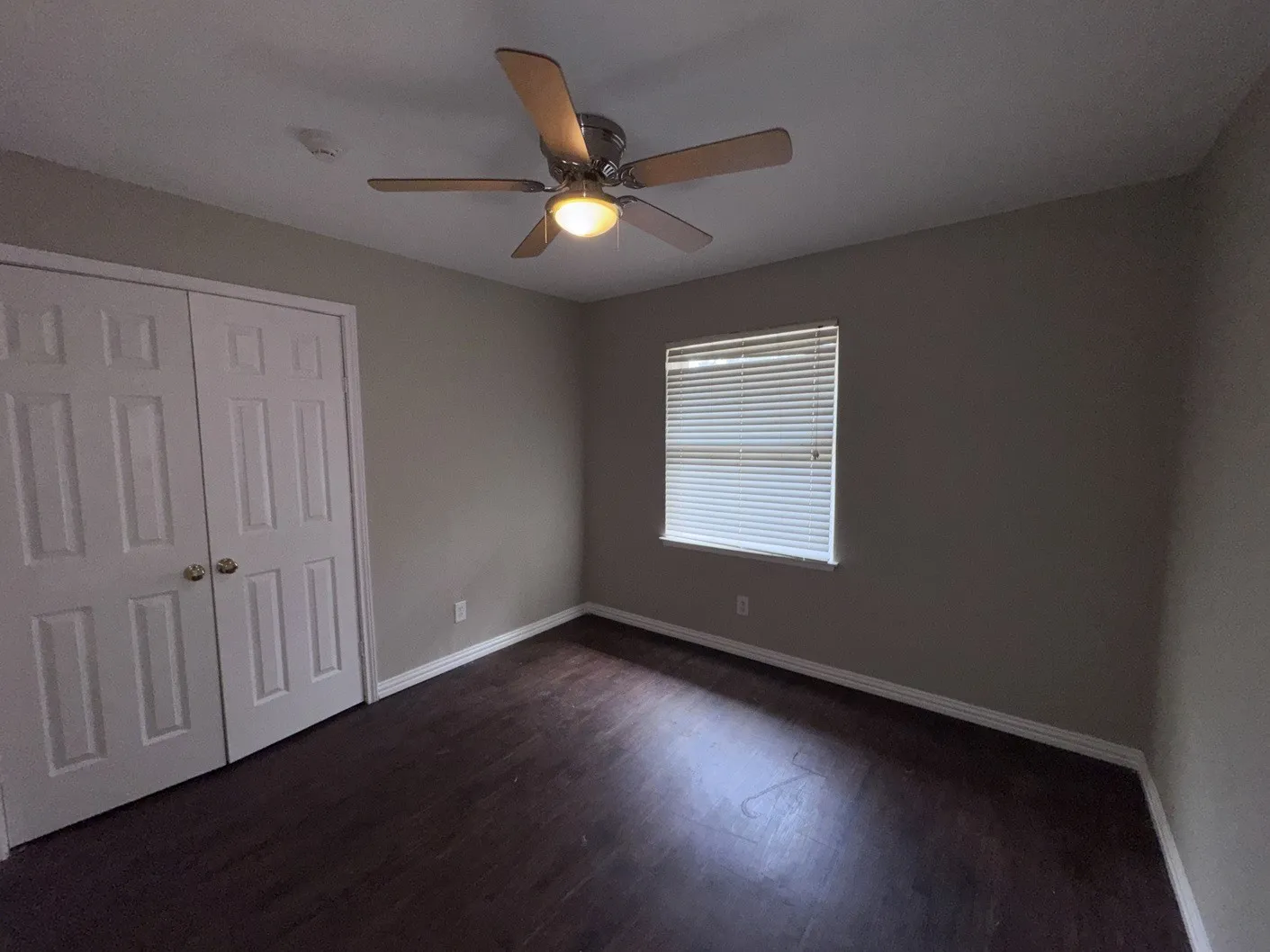 Single Family Residence For Sale in Dallas County , 1610 Kingston Drive, Grand Prairie, Texas 75051, 4 Bedroom, 2 Bathroom, 2 Garage spaces, 1,482 Sqft, built in 1969, mls#21384538, Real Estate Agent in Grand Prairie, Homes For Sale in Dallas county, Homes For Sale in Grand Prairie, Realtor in Grand Prairie Texas, Real Estate Brokerage Independent Realty Texas, Luminita Cordes Realtor