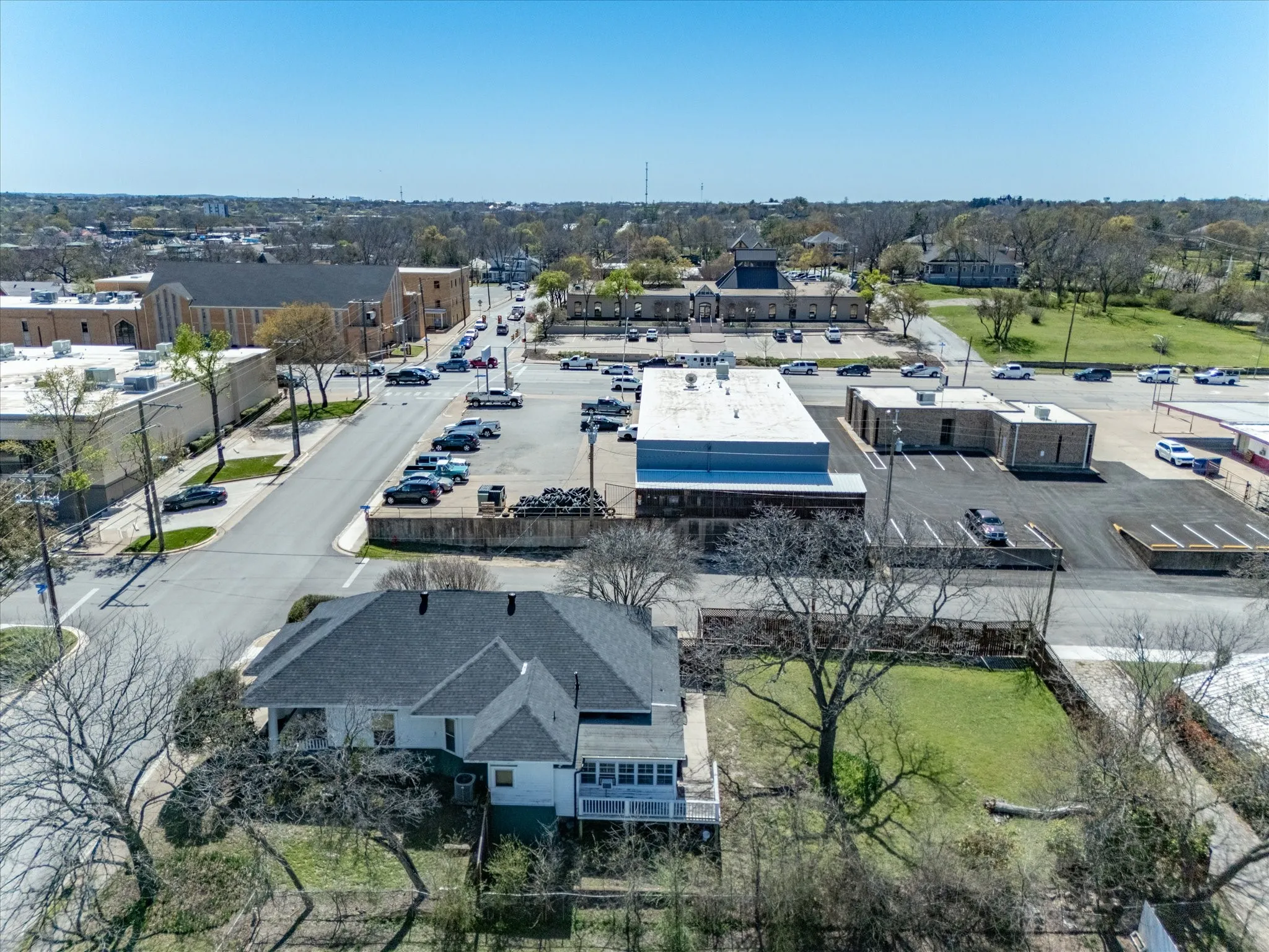 Office For Sale in Parker County , 107 N Alamo Street, Weatherford, Texas 76086, 0, 0, Garage spaces, 0 Sqft, built in 1900, mls#21381784, Real Estate Agent in Weatherford, Homes For Sale in Parker county, Homes For Sale in Weatherford, Realtor in Weatherford Texas, Real Estate Brokerage Independent Realty Texas, Luminita Cordes Realtor