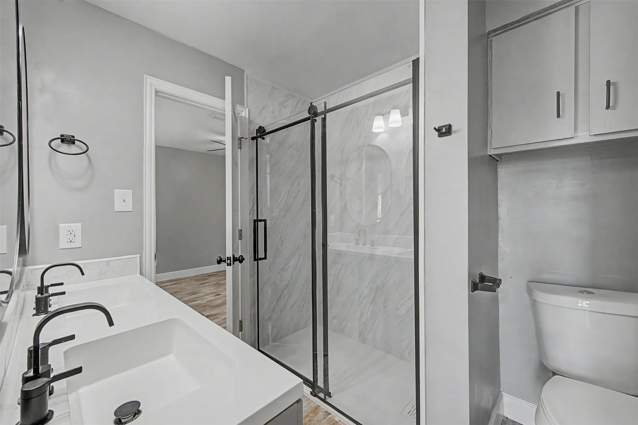 Townhouse For Sale in Dallas County , 5013 Buttonwood Lane, Garland, Texas 75043, 3 Bedroom, 2 Bathroom, 2 Garage spaces, 1,659 Sqft, built in 1981, mls#21383339, Real Estate Agent in Garland, Homes For Sale in Dallas county, Homes For Sale in Garland, Realtor in Garland Texas, Real Estate Brokerage Independent Realty Texas, Luminita Cordes Realtor