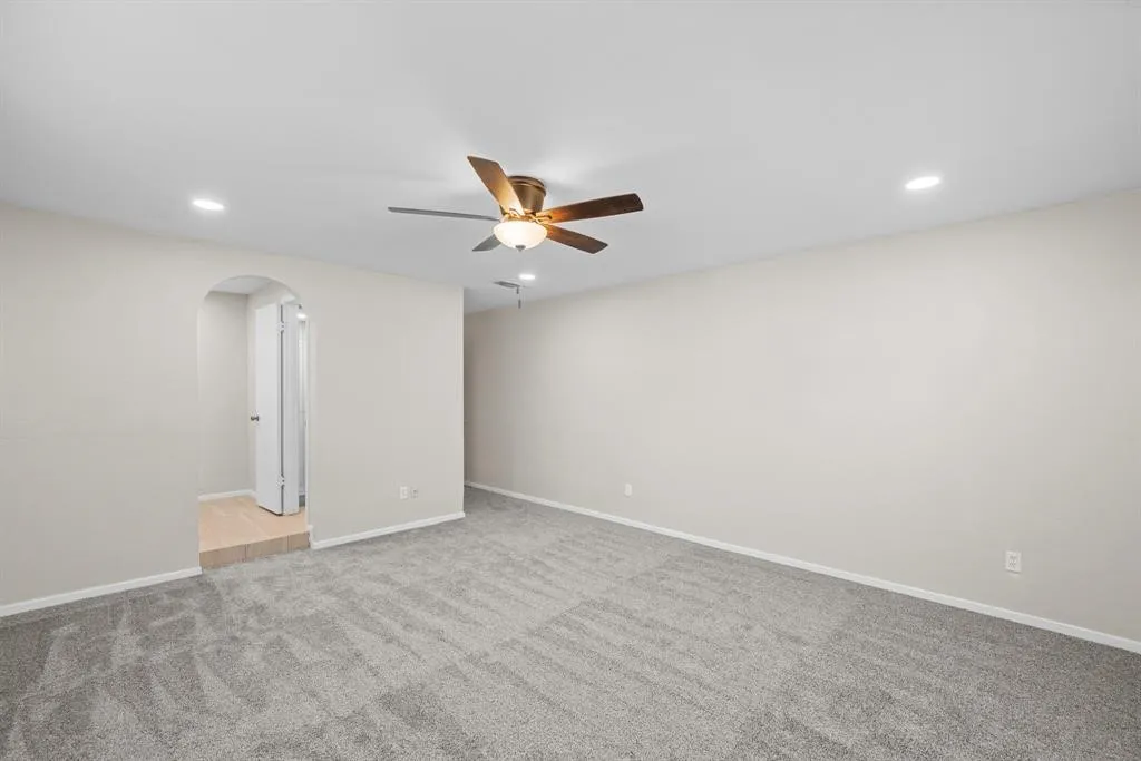 Single Family Residence For Sale in Tarrant County , 2001 San Jacinto Drive, Arlington, Texas 76012, 4 Bedroom, 2 Bathroom, 2 Garage spaces, 2,019 Sqft, built in 1973, mls#21384554, Real Estate Agent in Arlington, Homes For Sale in Tarrant county, Homes For Sale in Arlington, Realtor in Arlington Texas, Real Estate Brokerage Independent Realty Texas, Luminita Cordes Realtor