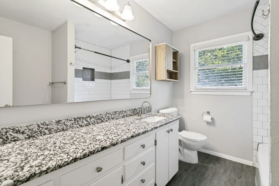Single Family Residence For Sale in Tarrant County , 3401 Creston Avenue, Fort Worth, Texas 76133, 3 Bedroom, 2 Bathroom, 2 Garage spaces, 1,618 Sqft, built in 1953, mls#21381132, Real Estate Agent in Fort Worth, Homes For Sale in Tarrant county, Homes For Sale in Fort Worth, Realtor in Fort Worth Texas, Real Estate Brokerage Independent Realty Texas, Luminita Cordes Realtor