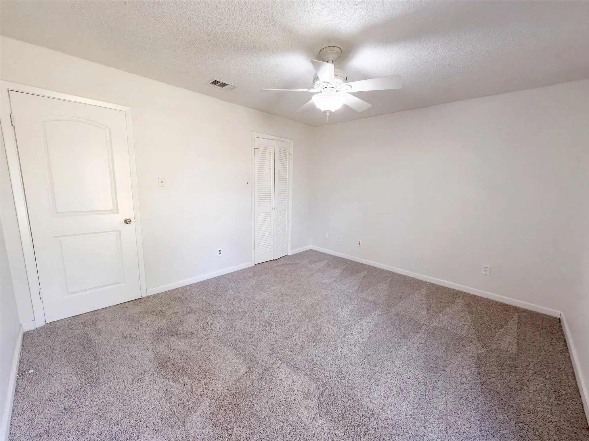 Single Family Residence For Sale in Limestone County , 203 Frost Creek Avenue, Groesbeck, Texas 76642, 4 Bedroom, 2 Bathroom, 2 Garage spaces, 1,689 Sqft, built in 1991, mls#21384566, Real Estate Agent in Groesbeck, Homes For Sale in Limestone county, Homes For Sale in Groesbeck, Realtor in Groesbeck Texas, Real Estate Brokerage Independent Realty Texas, Luminita Cordes Realtor