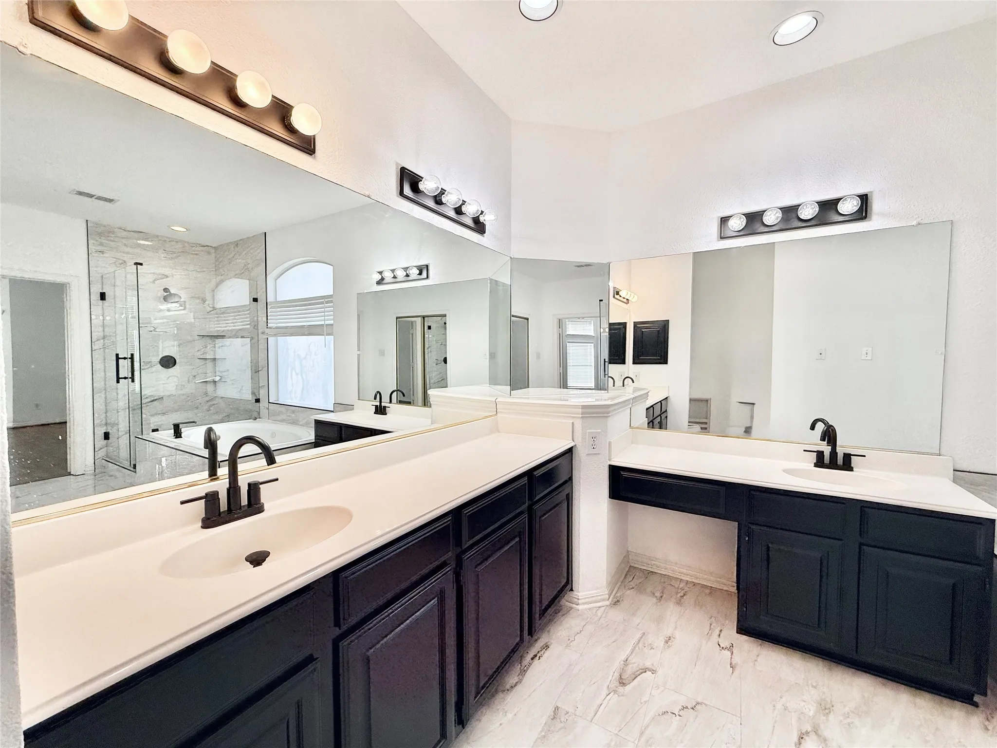 Single Family Residence For Rent in Collin County , 4525 Reunion Drive, Plano, Texas 75024, 4 Bedroom, 4 Bathroom, 2 Garage spaces, 3,270 Sqft, built in 1993, mls#21384453, Real Estate Agent in Plano, Homes For Rent in Collin county, Homes For Rent in Plano, Realtor in Plano Texas, Real Estate Brokerage Independent Realty Texas, Luminita Cordes Realtor